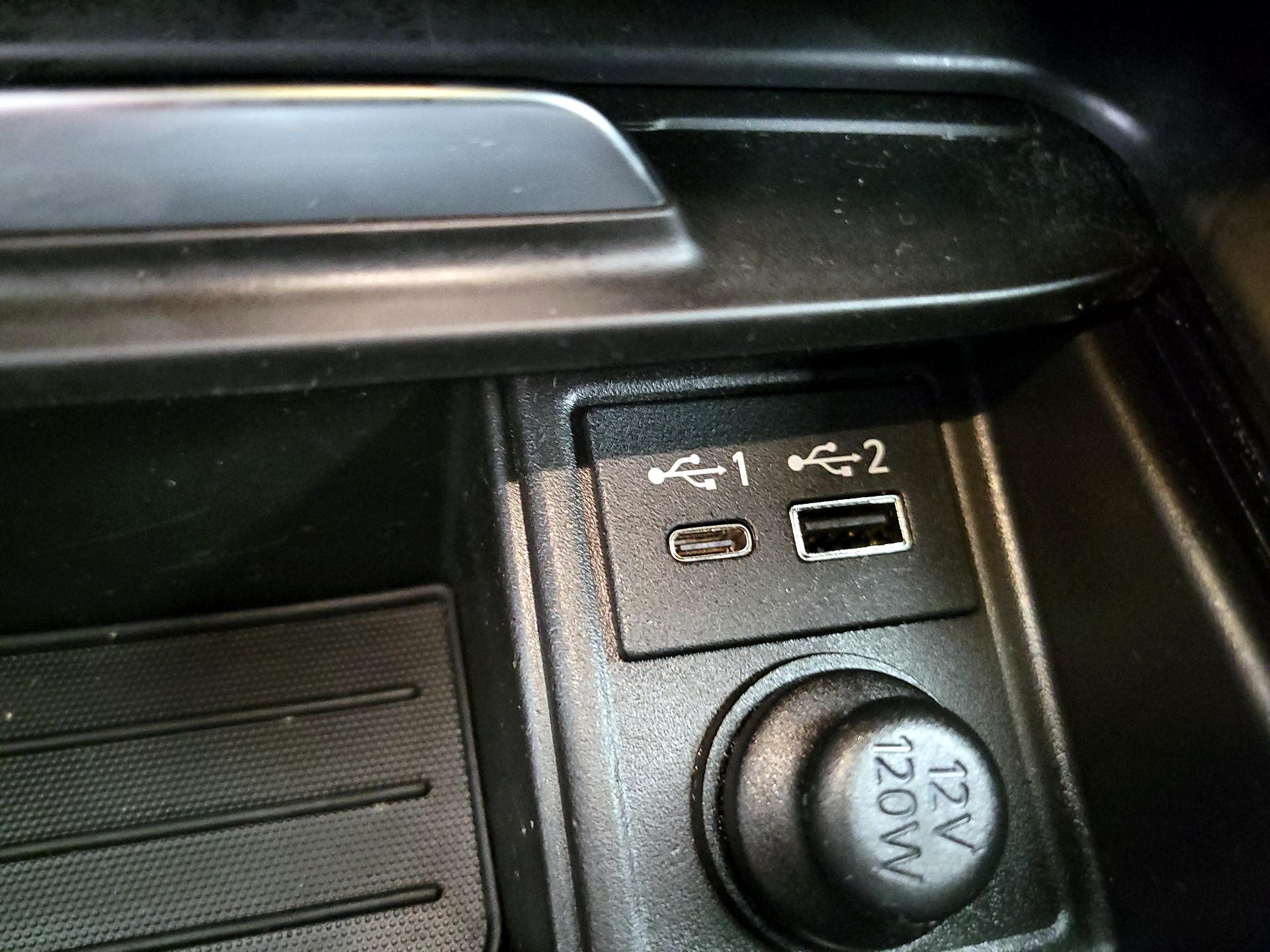 Thumbnail: 2023 INFINITI QX55 - 18