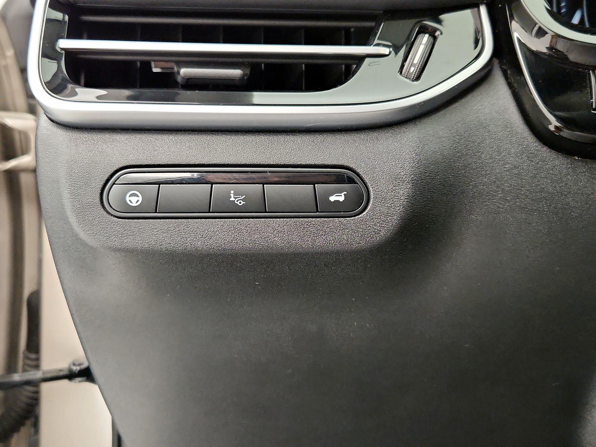 Thumbnail: 2022 INFINITI QX60 - 13