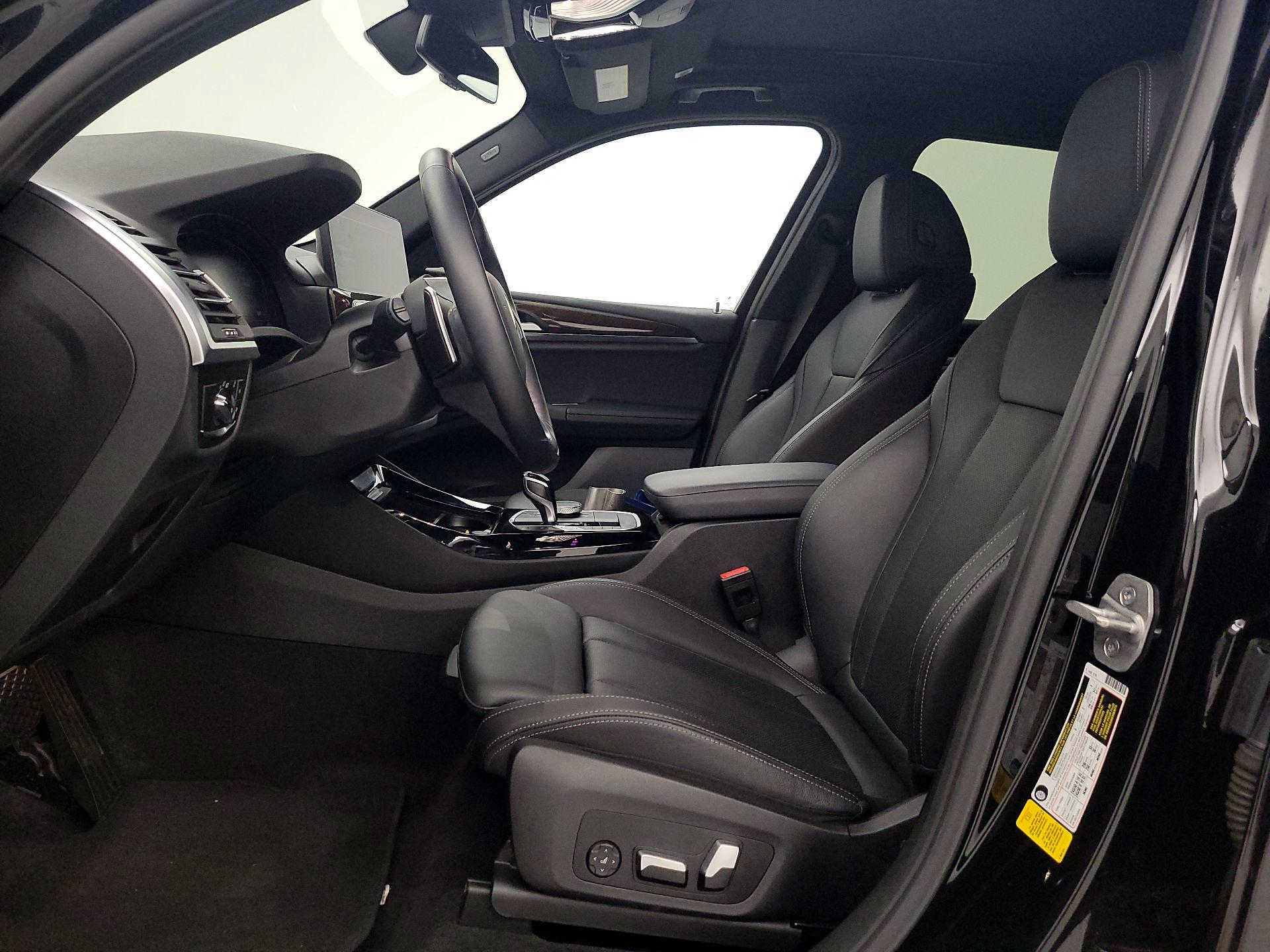 Thumbnail: 2022 BMW X3 - 11