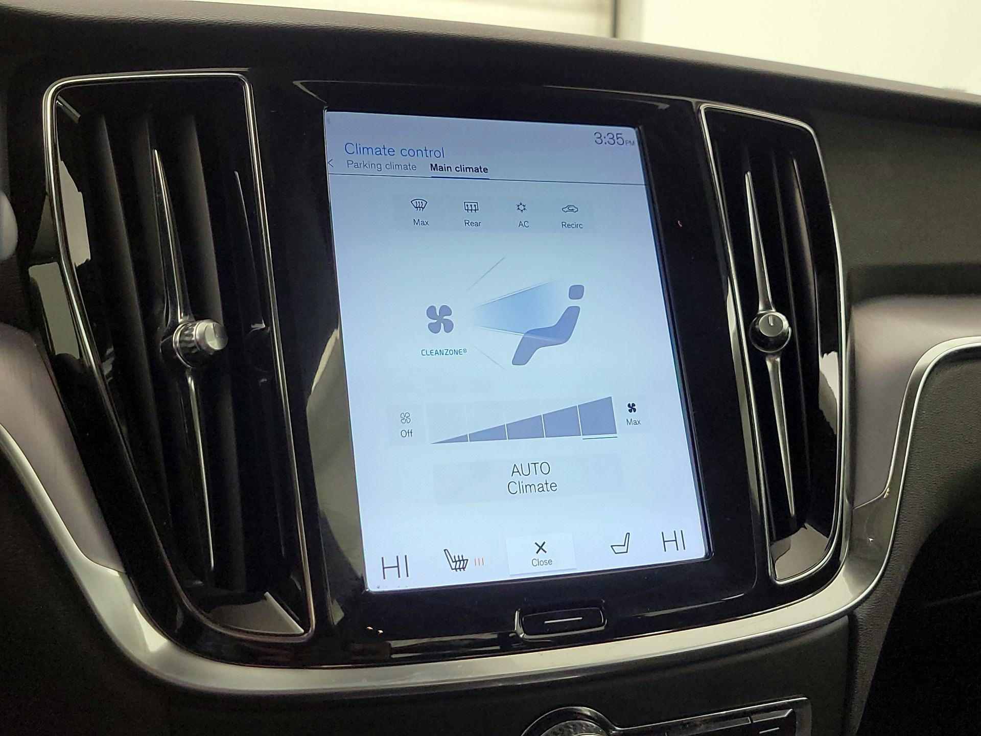 Thumbnail: 2019 Volvo S60 - 17