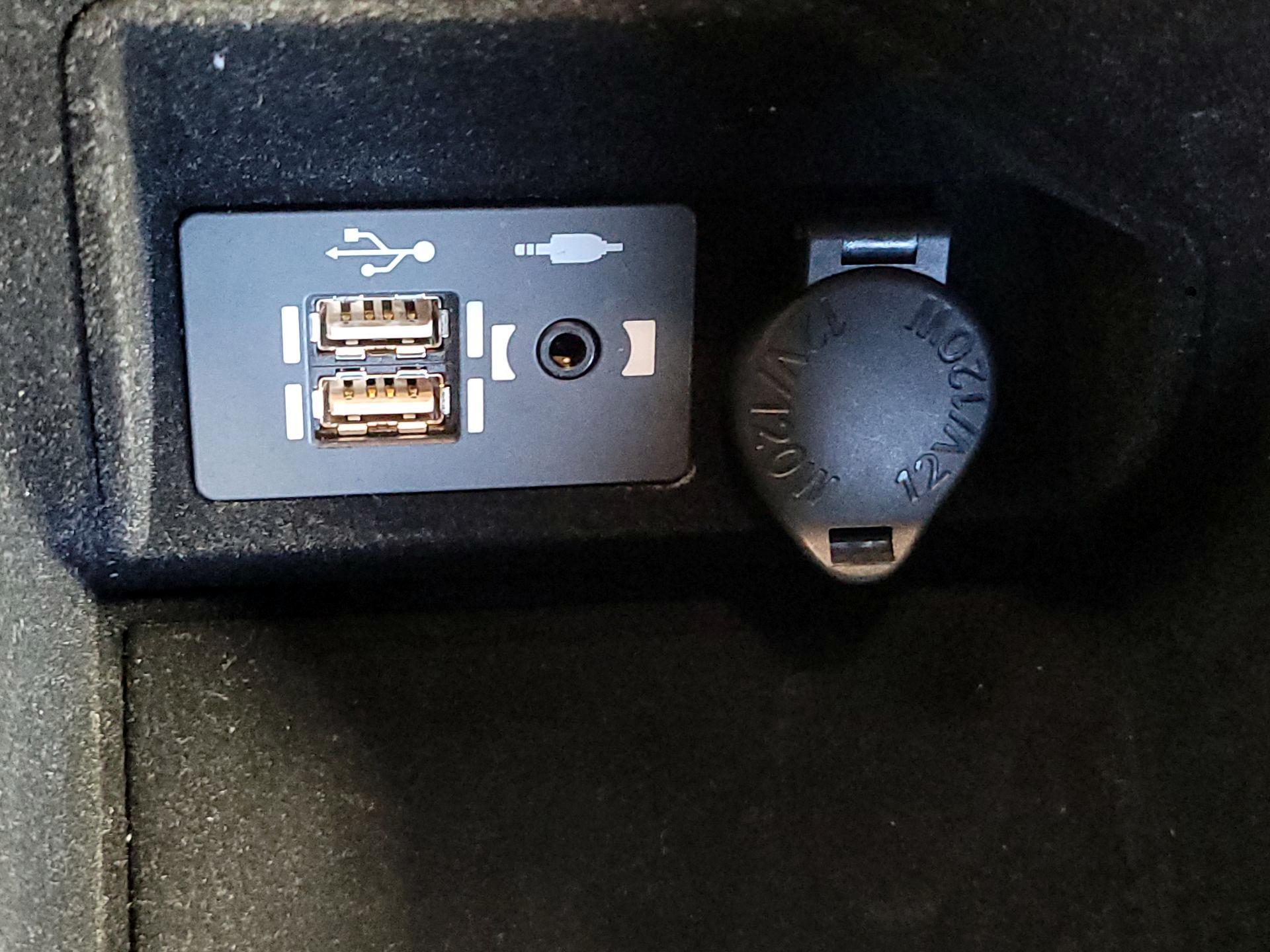 Thumbnail: 2023 Lexus IS - 18