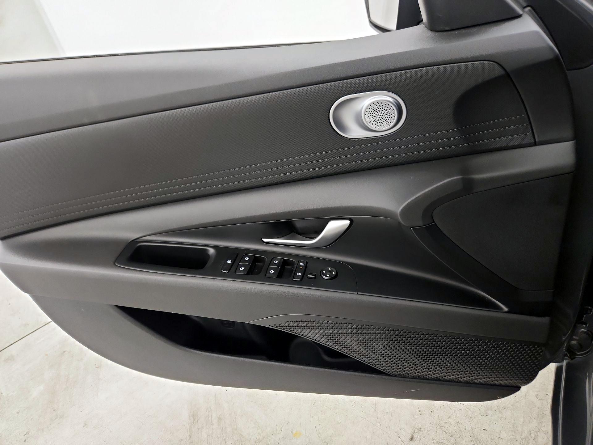 Thumbnail: 2024 Hyundai Elantra - 12