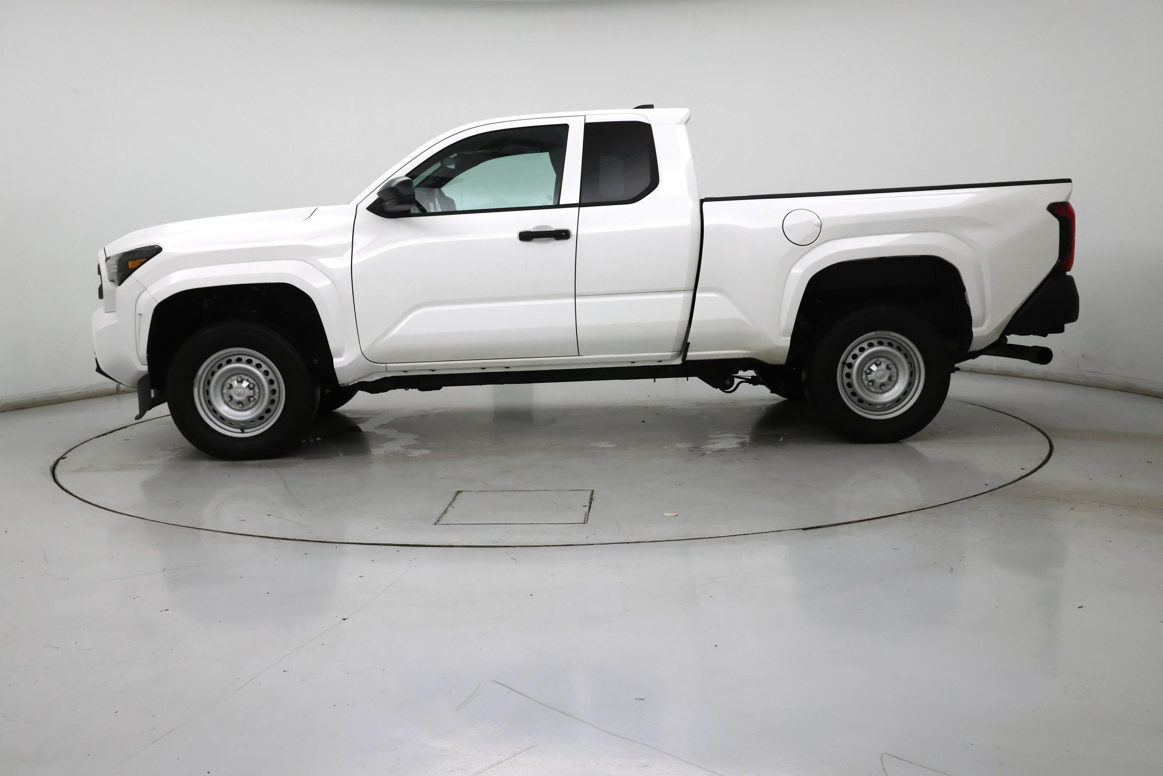 Thumbnail: 2024 Toyota Tacoma - 3