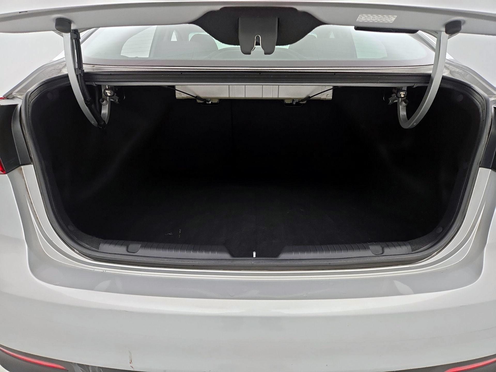 Thumbnail: 2017 Kia Forte - 20