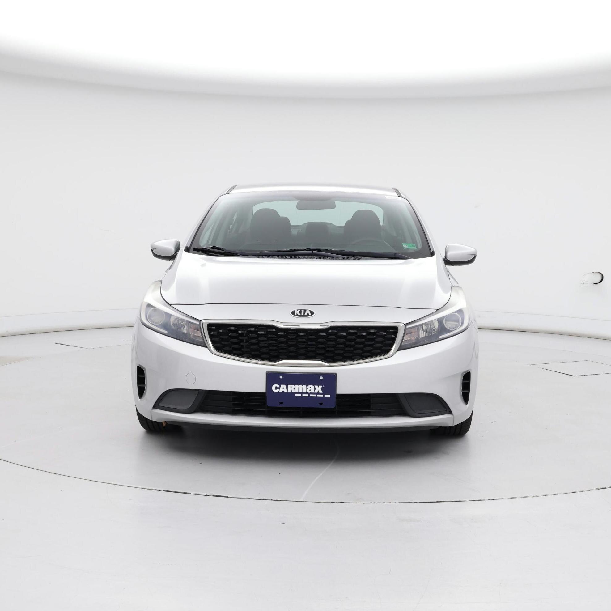 Thumbnail: 2017 Kia Forte - 5