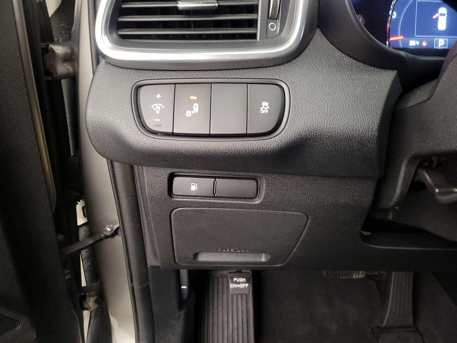 Thumbnail: 2017 Kia Sorento - 13