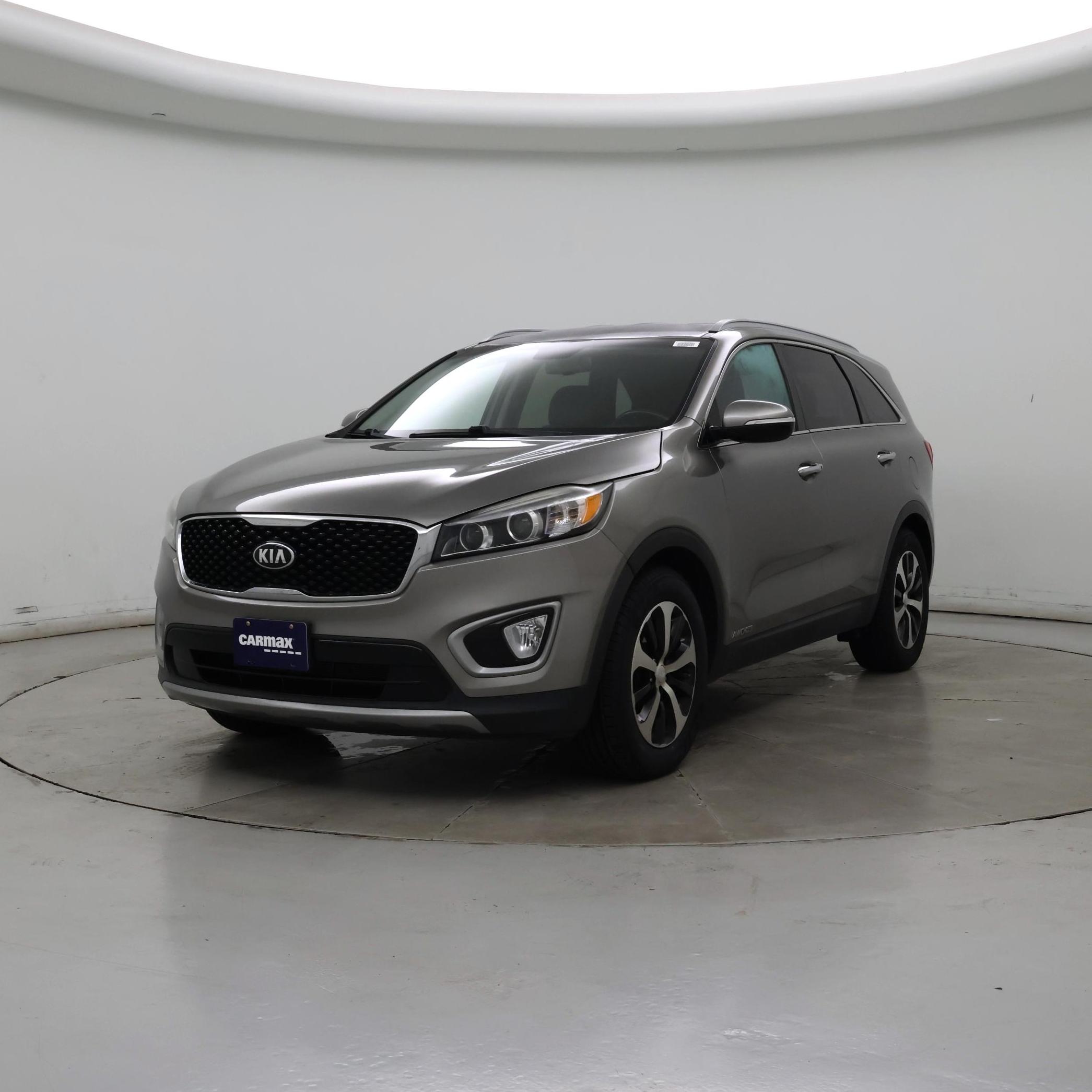 Thumbnail: 2017 Kia Sorento - 4