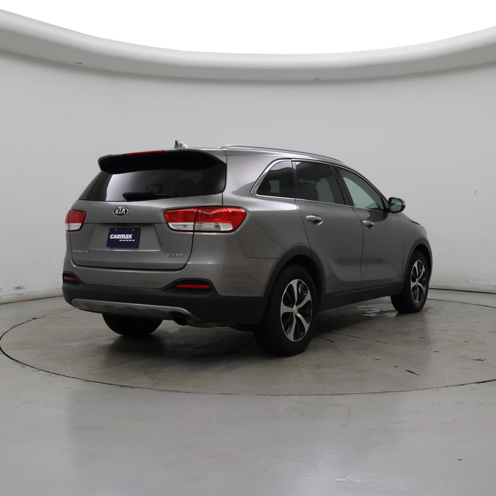 Thumbnail: 2017 Kia Sorento - 8