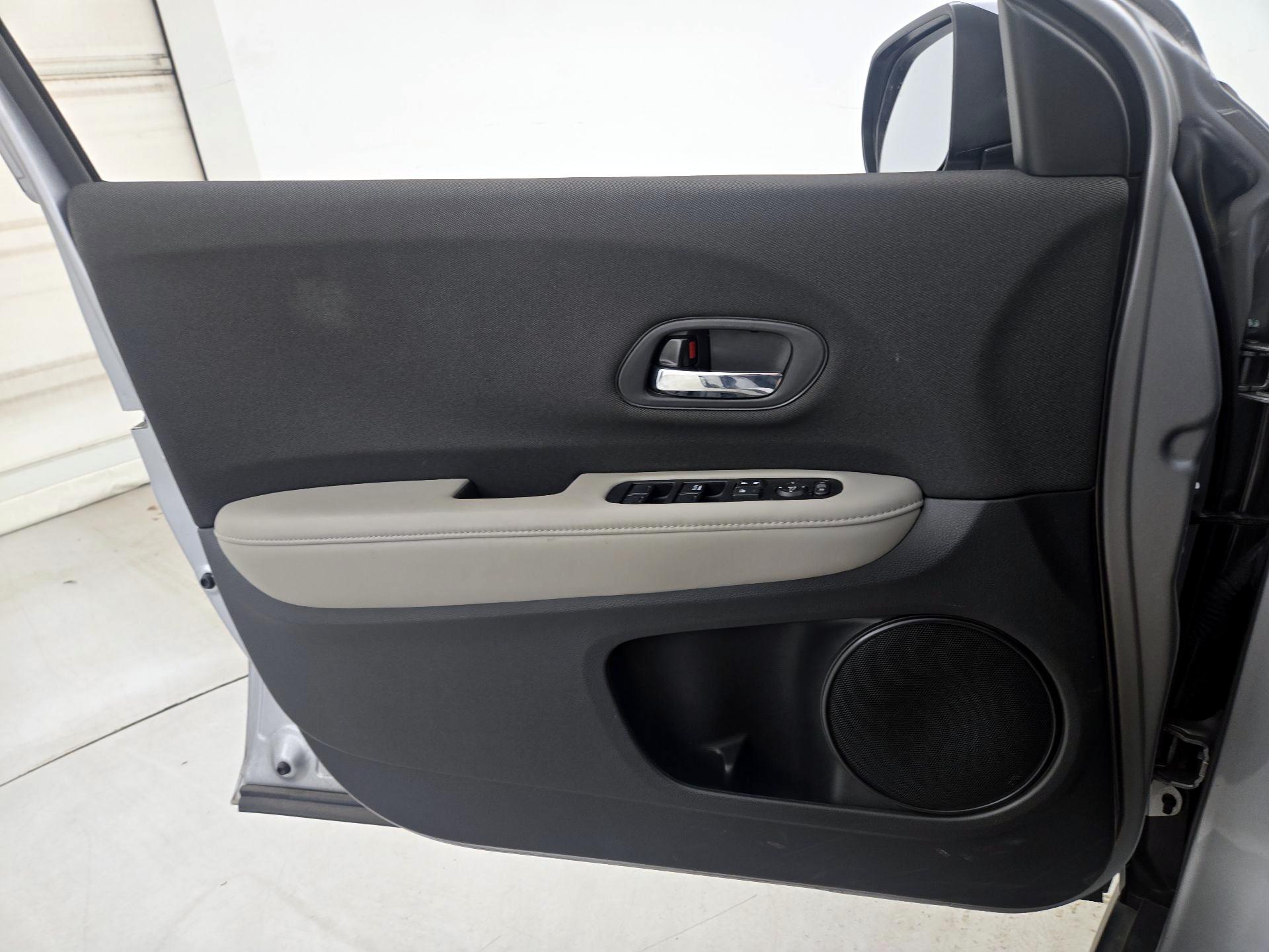 Thumbnail: 2021 Honda HR-V - 12