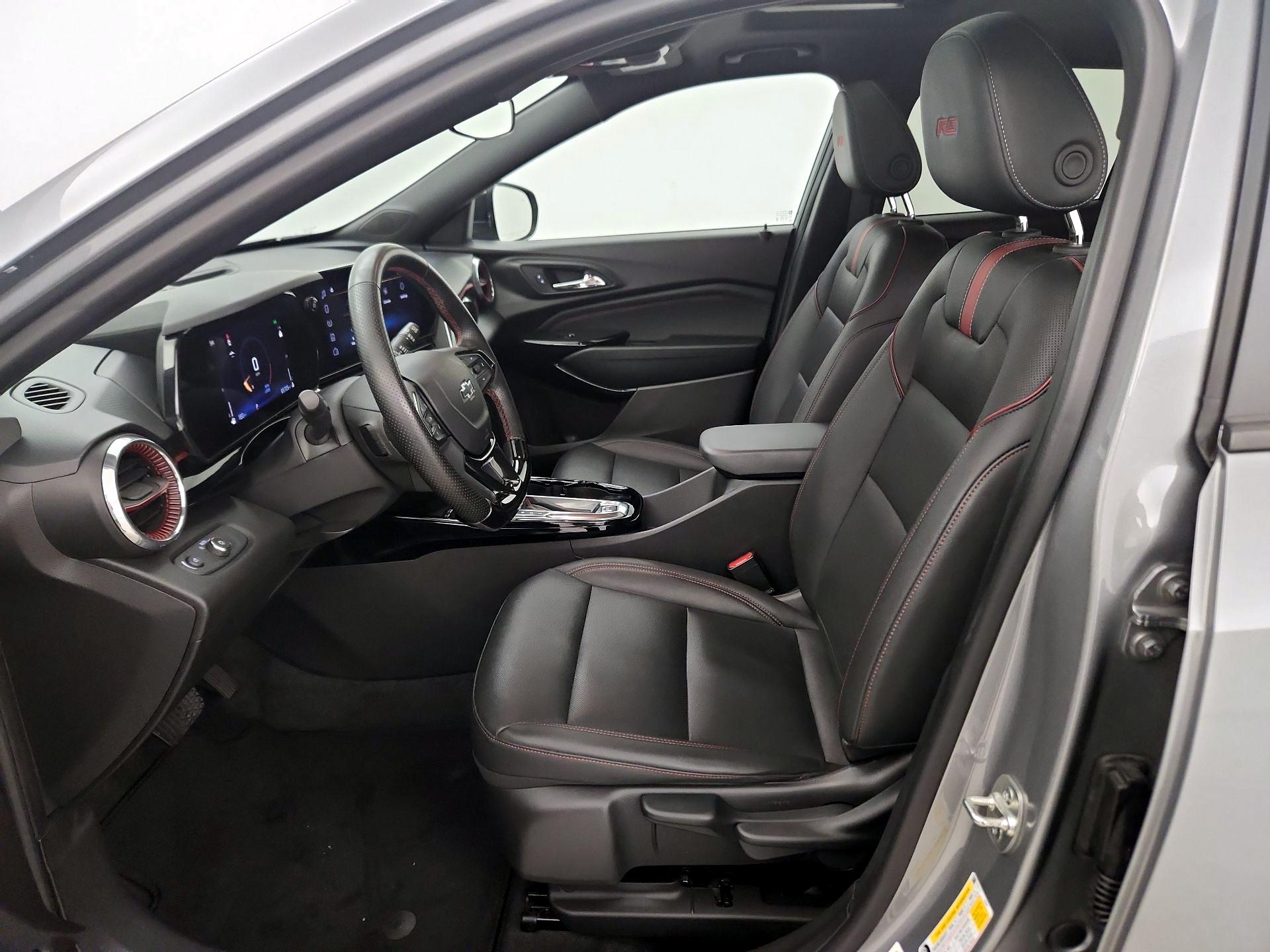 Thumbnail: 2025 Chevrolet Trax - 11