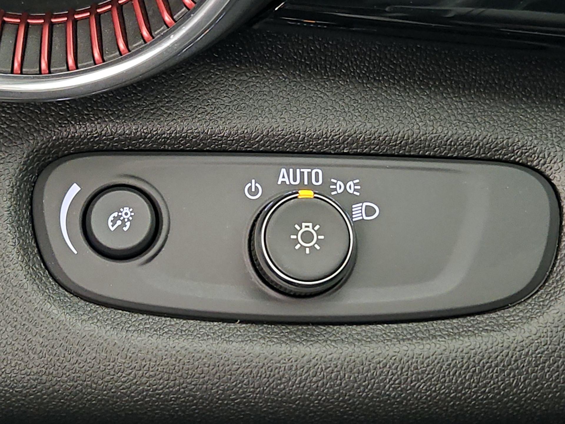 Thumbnail: 2025 Chevrolet Trax - 13