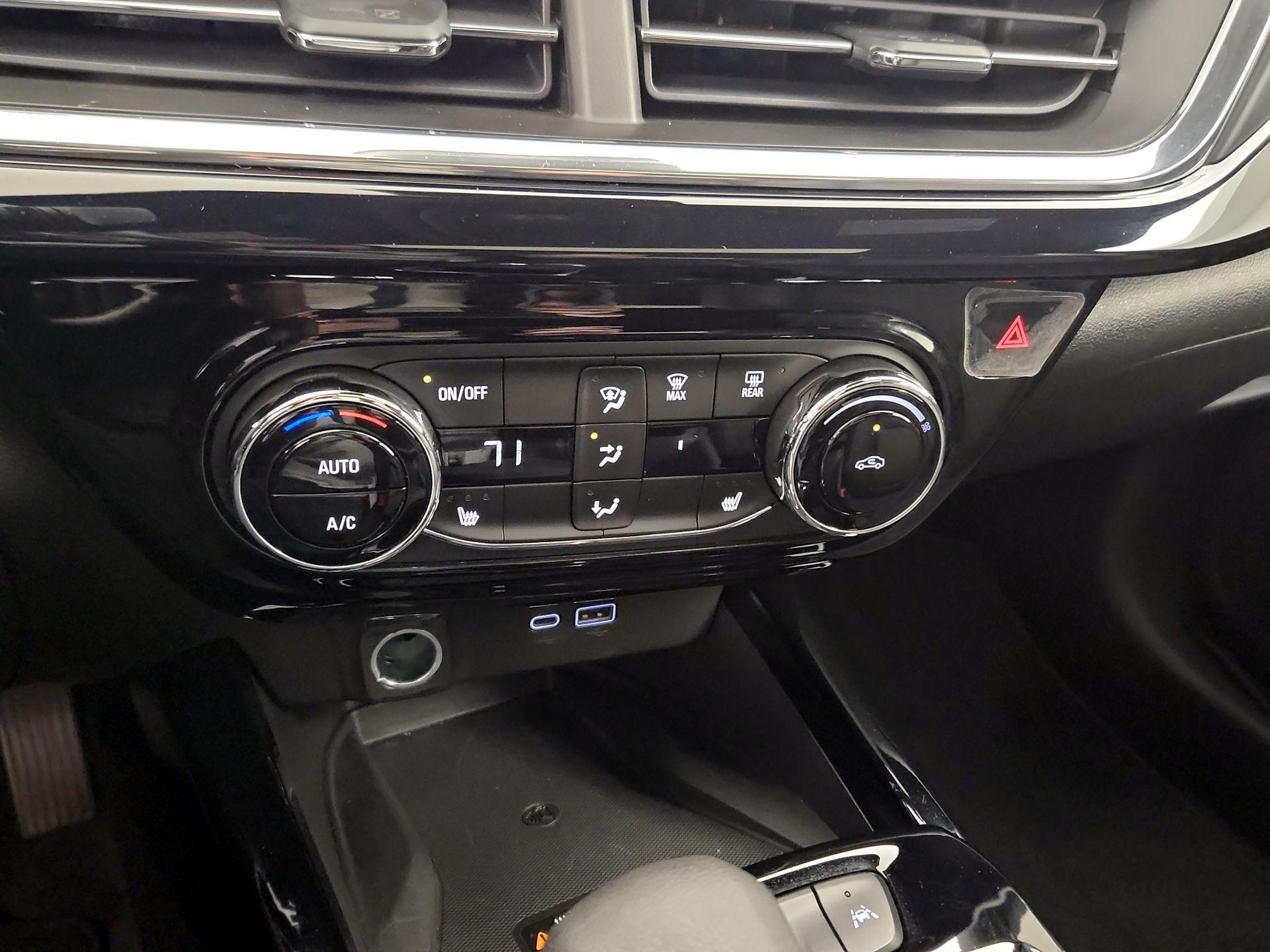 Thumbnail: 2025 Chevrolet Trax - 16