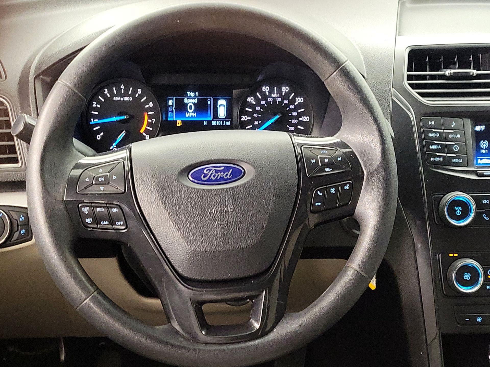 Thumbnail: 2019 Ford Explorer - 10