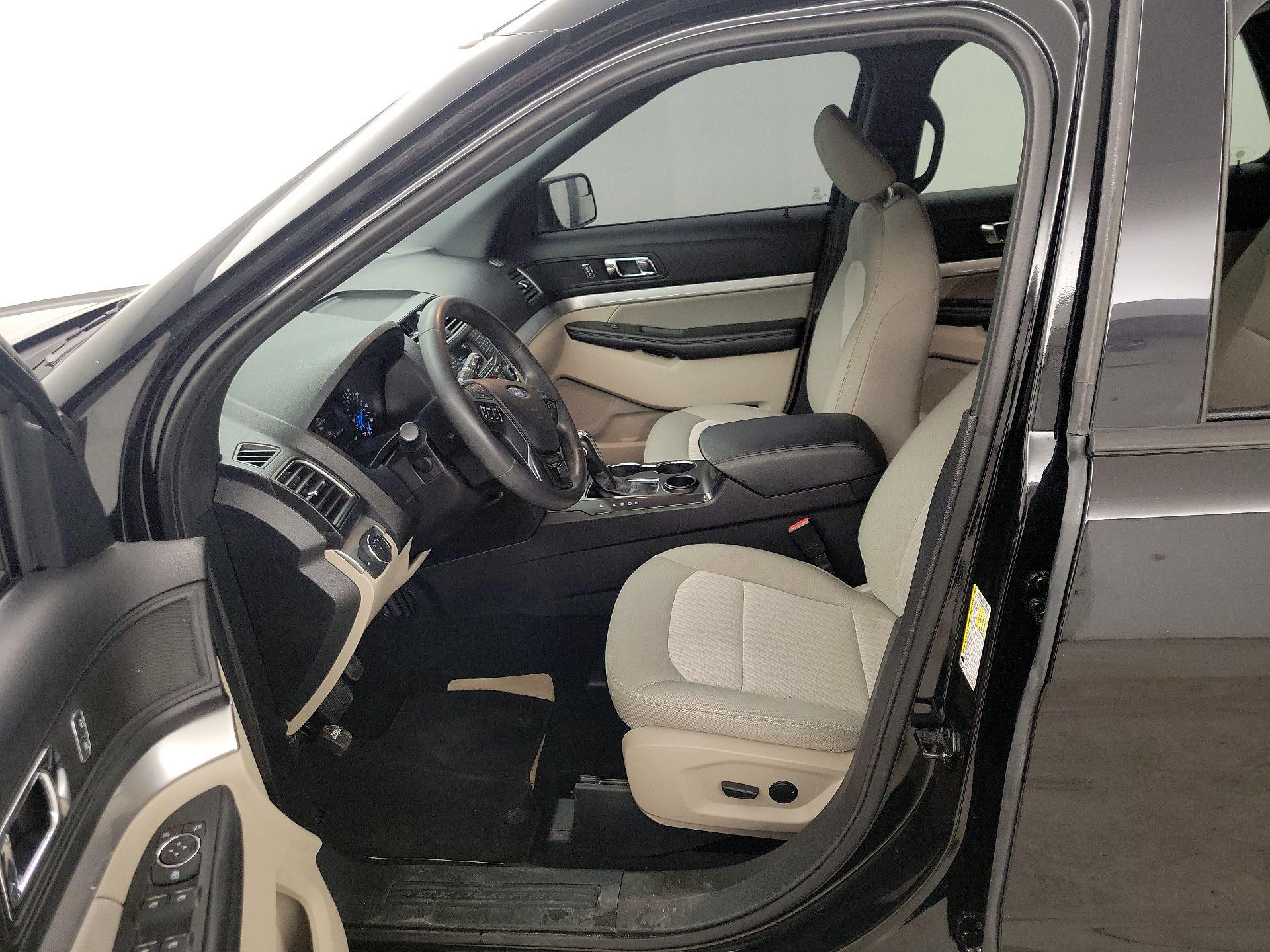 Thumbnail: 2019 Ford Explorer - 11