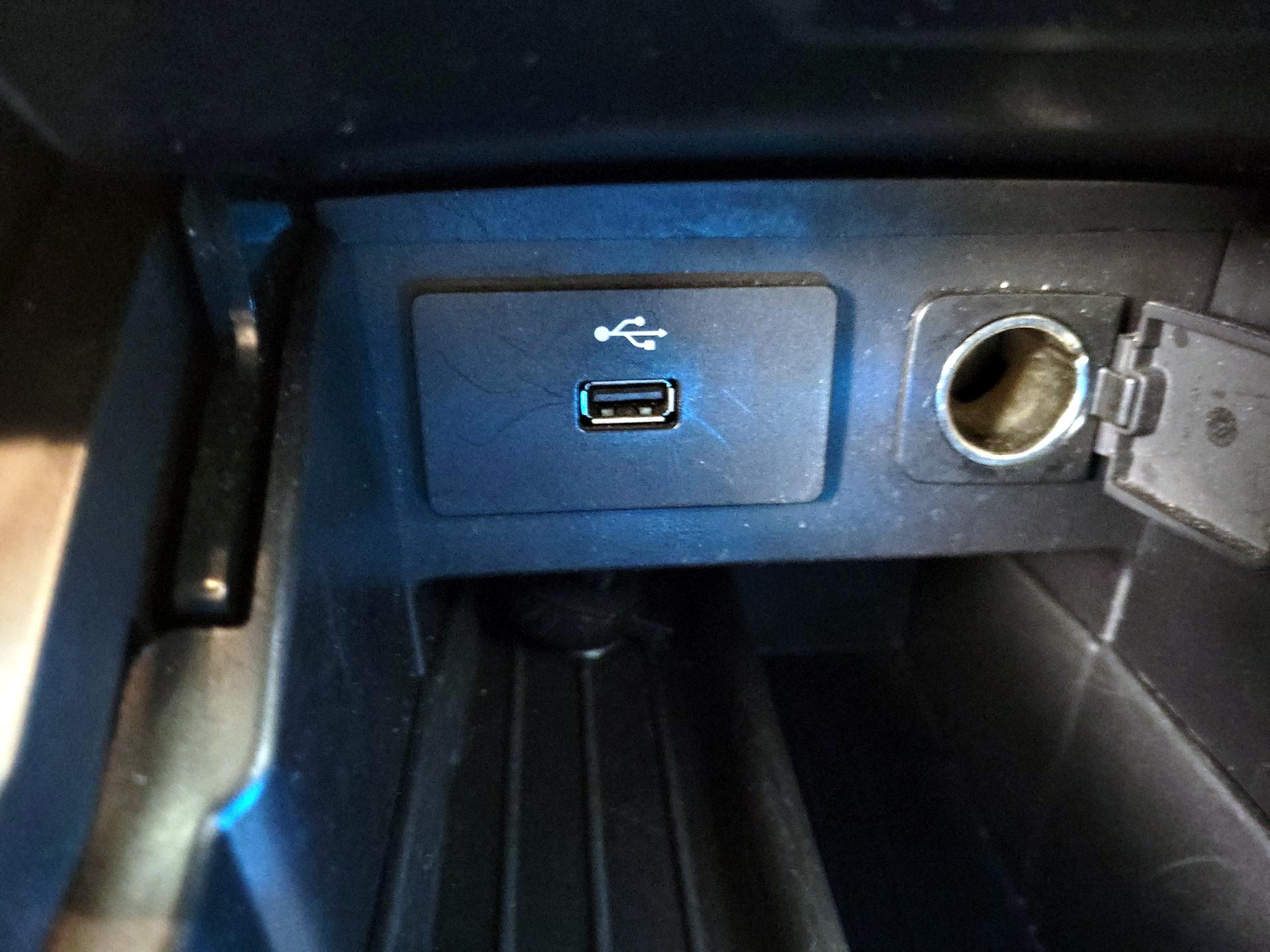 Thumbnail: 2019 Ford Explorer - 18