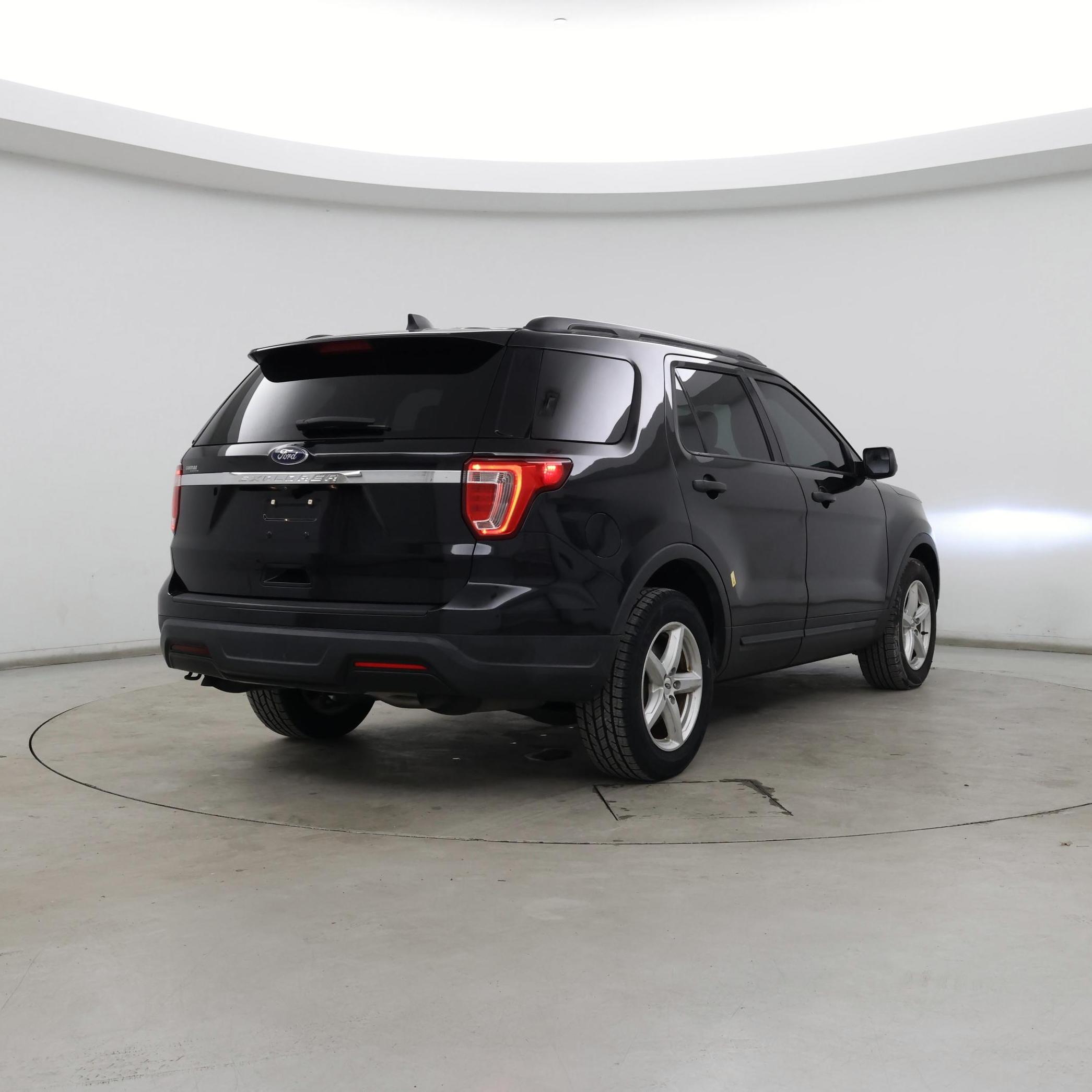 Thumbnail: 2019 Ford Explorer - 8