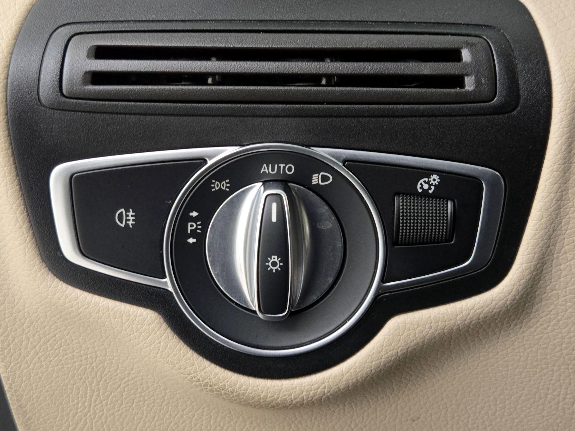 Thumbnail: 2022 Mercedes-Benz GLC - 13