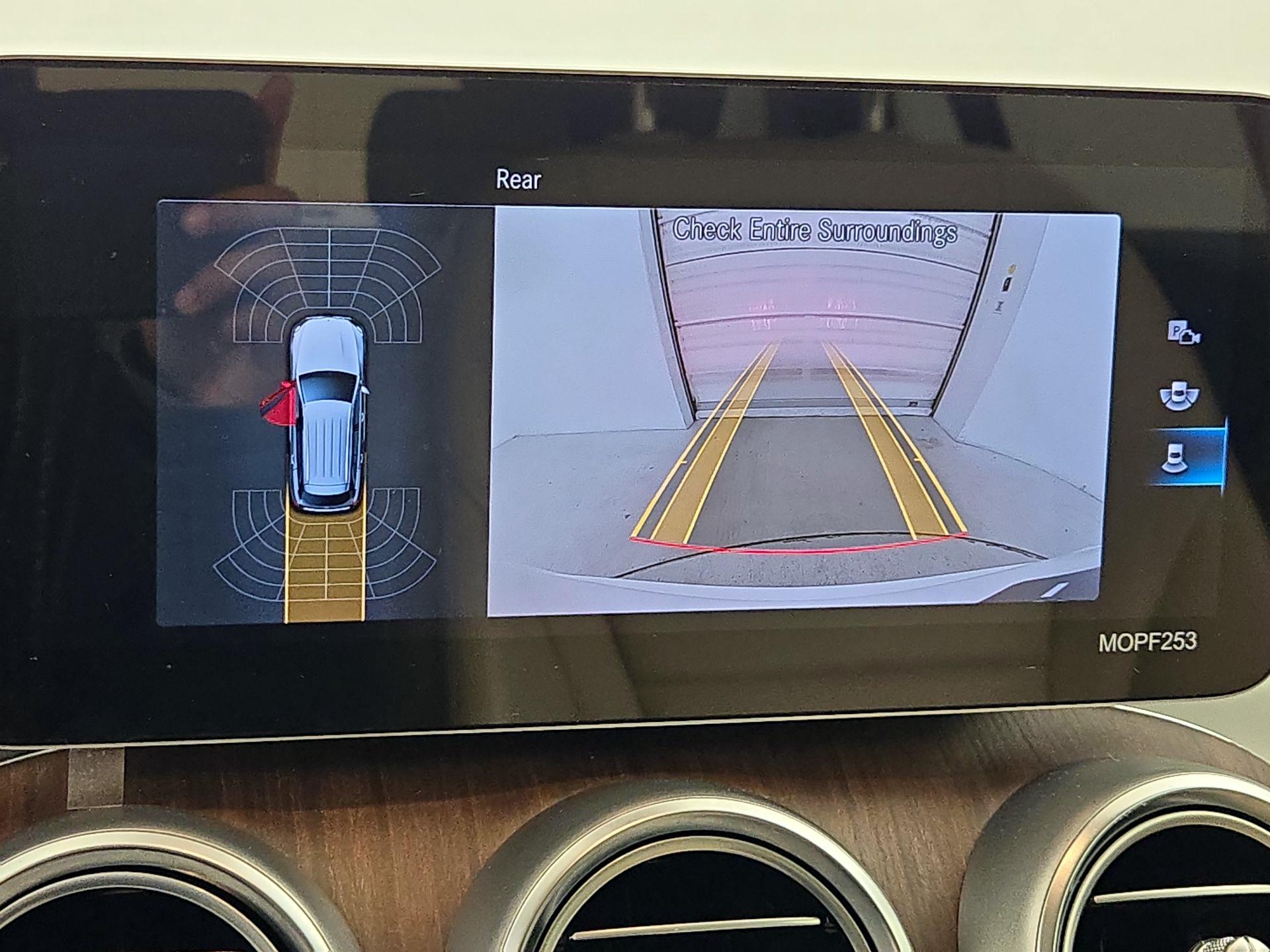 Thumbnail: 2022 Mercedes-Benz GLC - 14