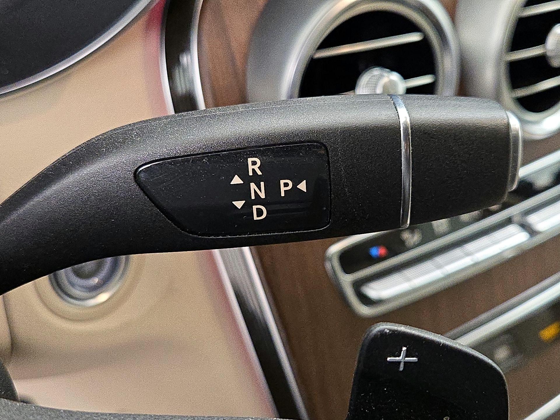 Thumbnail: 2022 Mercedes-Benz GLC - 17