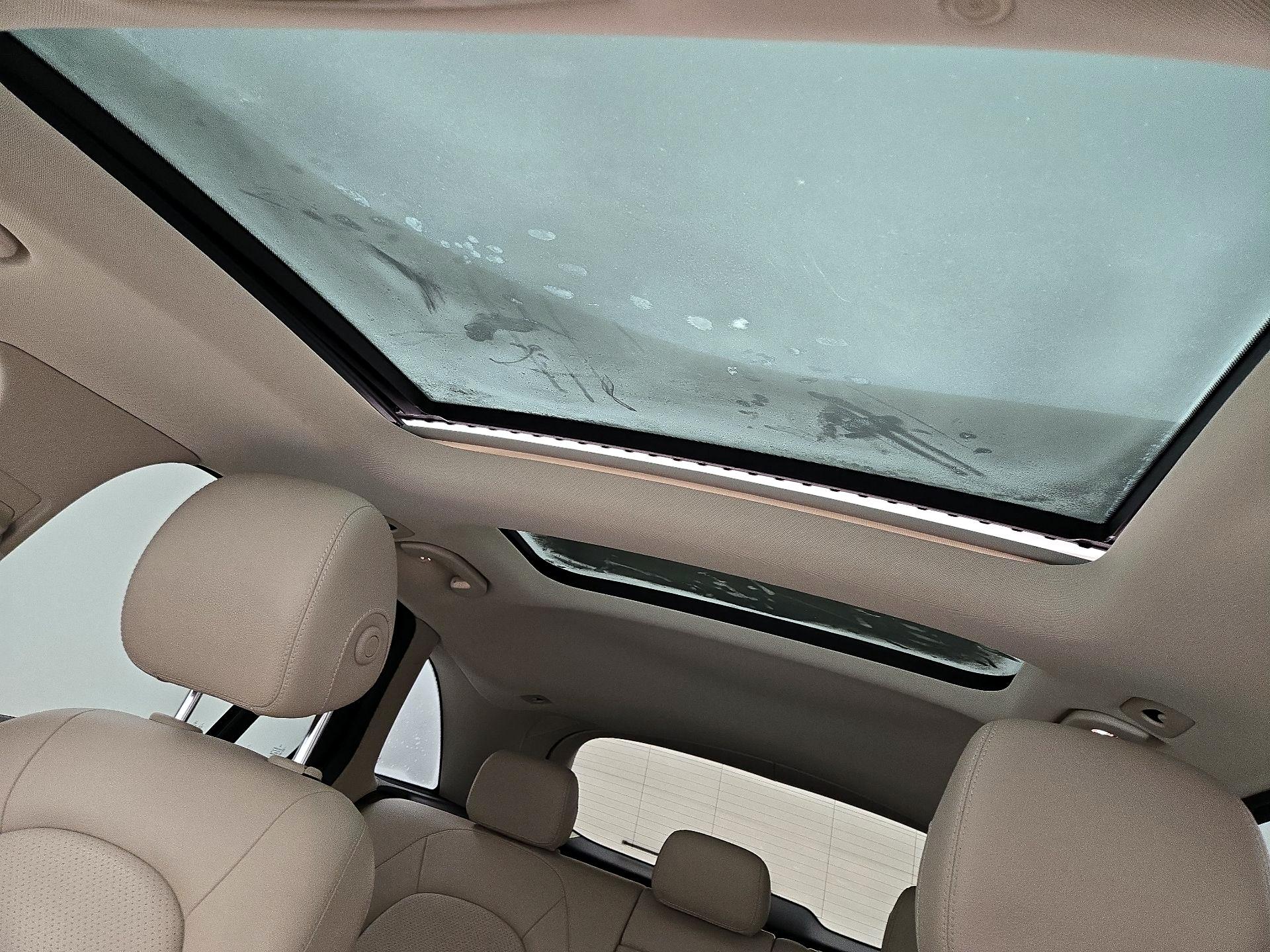 Thumbnail: 2022 Mercedes-Benz GLC - 19