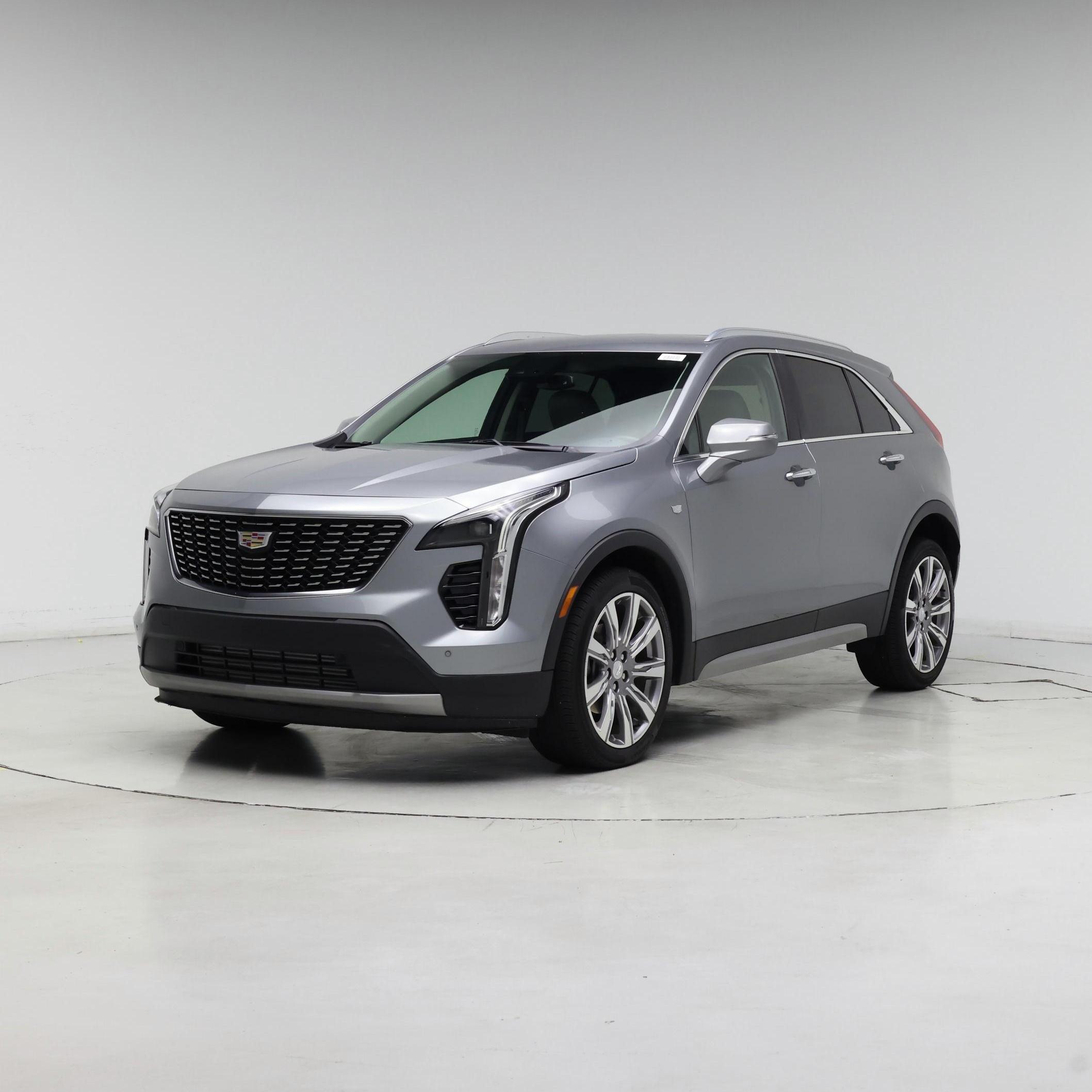 Thumbnail: 2023 Cadillac XT4 - 4