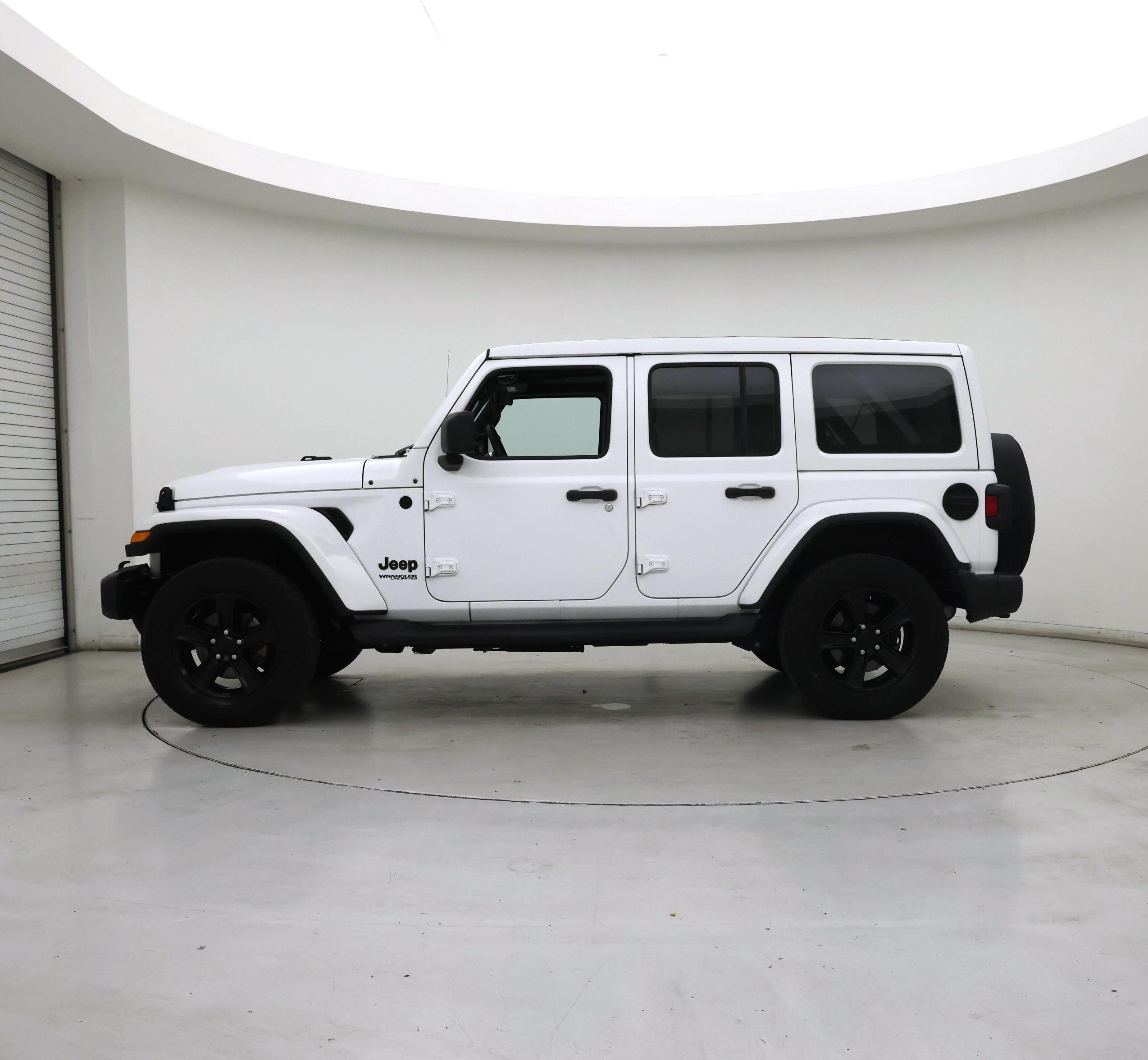 Thumbnail: 2022 Jeep Wrangler - 3