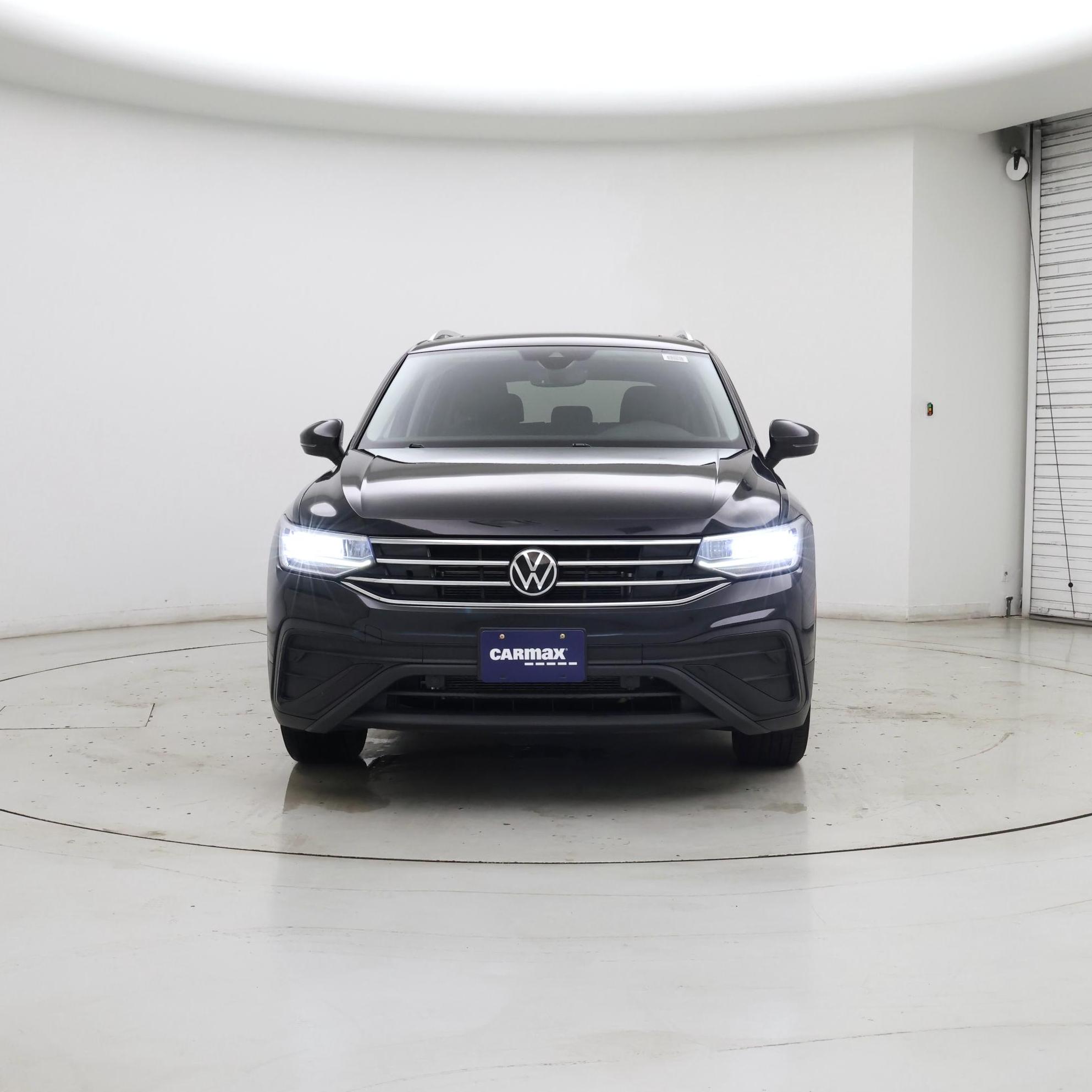 Thumbnail: 2022 Volkswagen Tiguan - 5