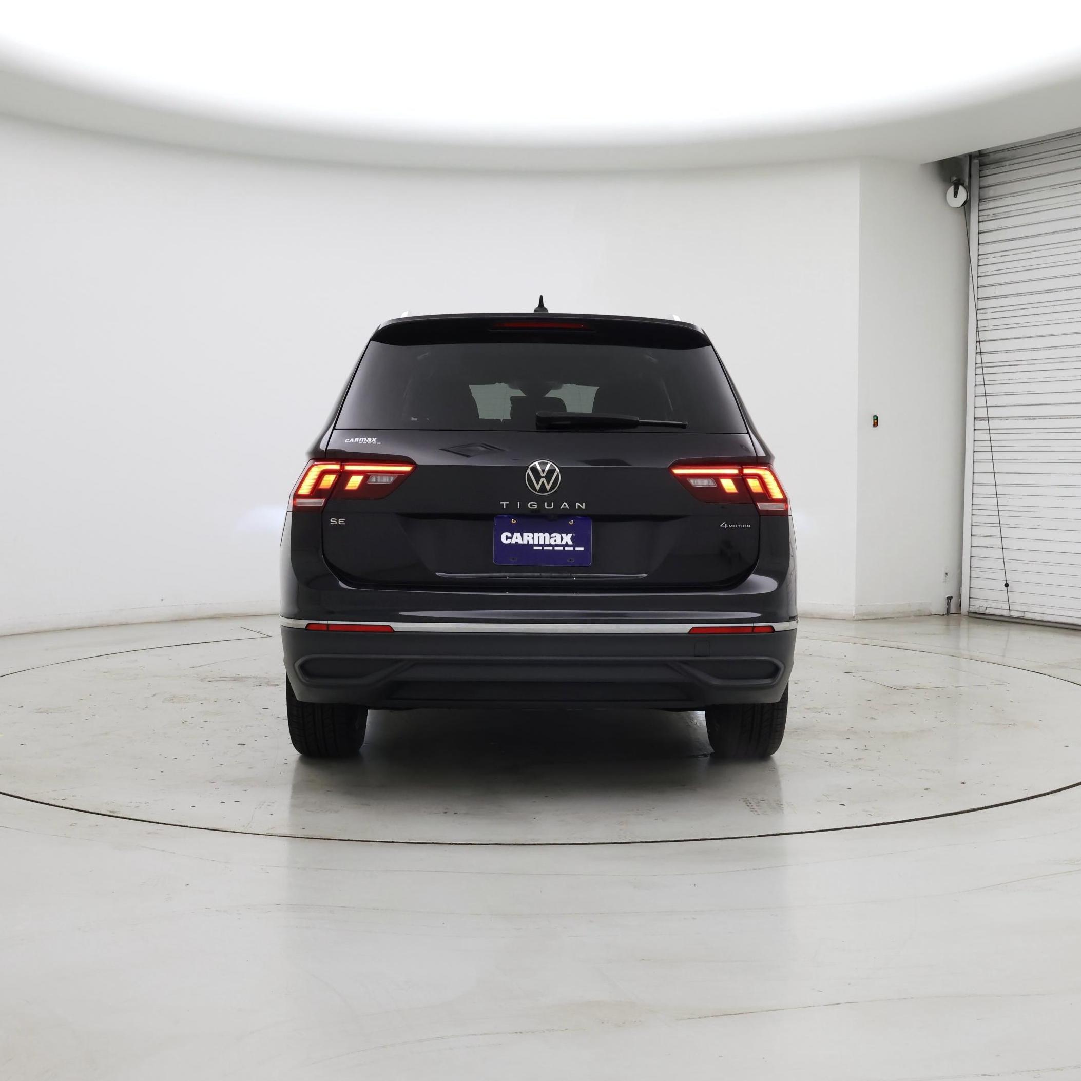 Thumbnail: 2022 Volkswagen Tiguan - 6