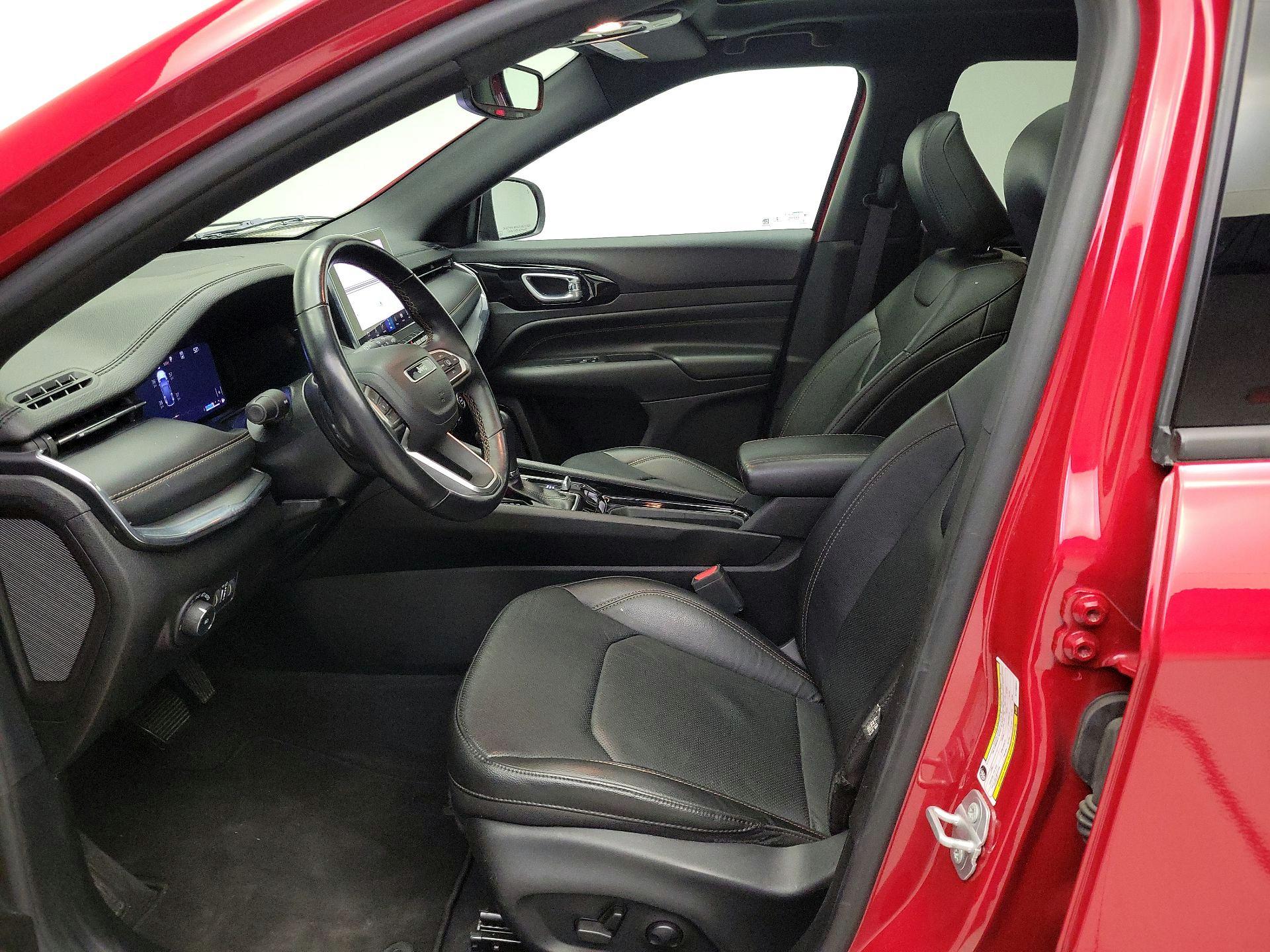 Thumbnail: 2022 Jeep Compass - 11