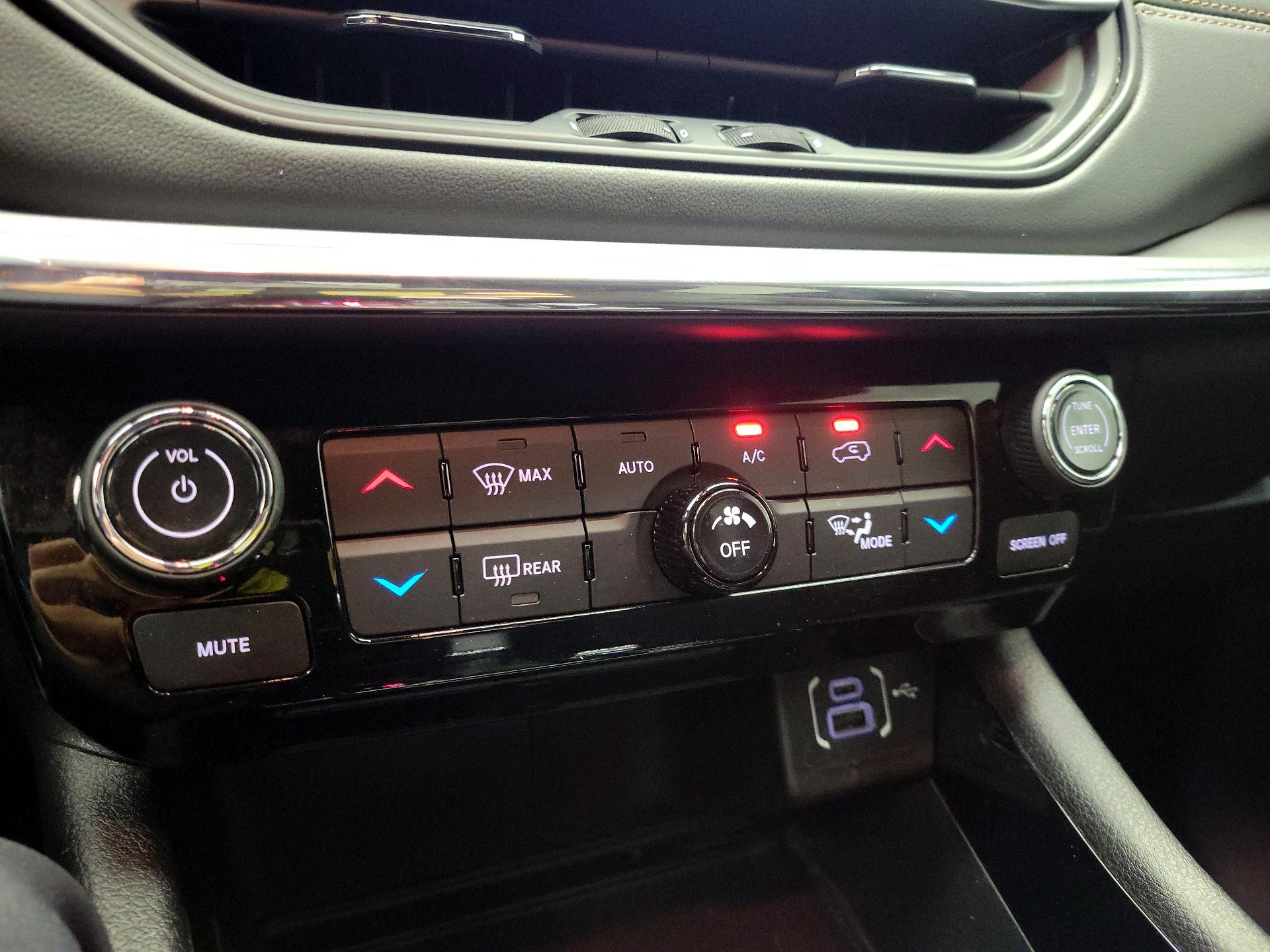 Thumbnail: 2022 Jeep Compass - 17