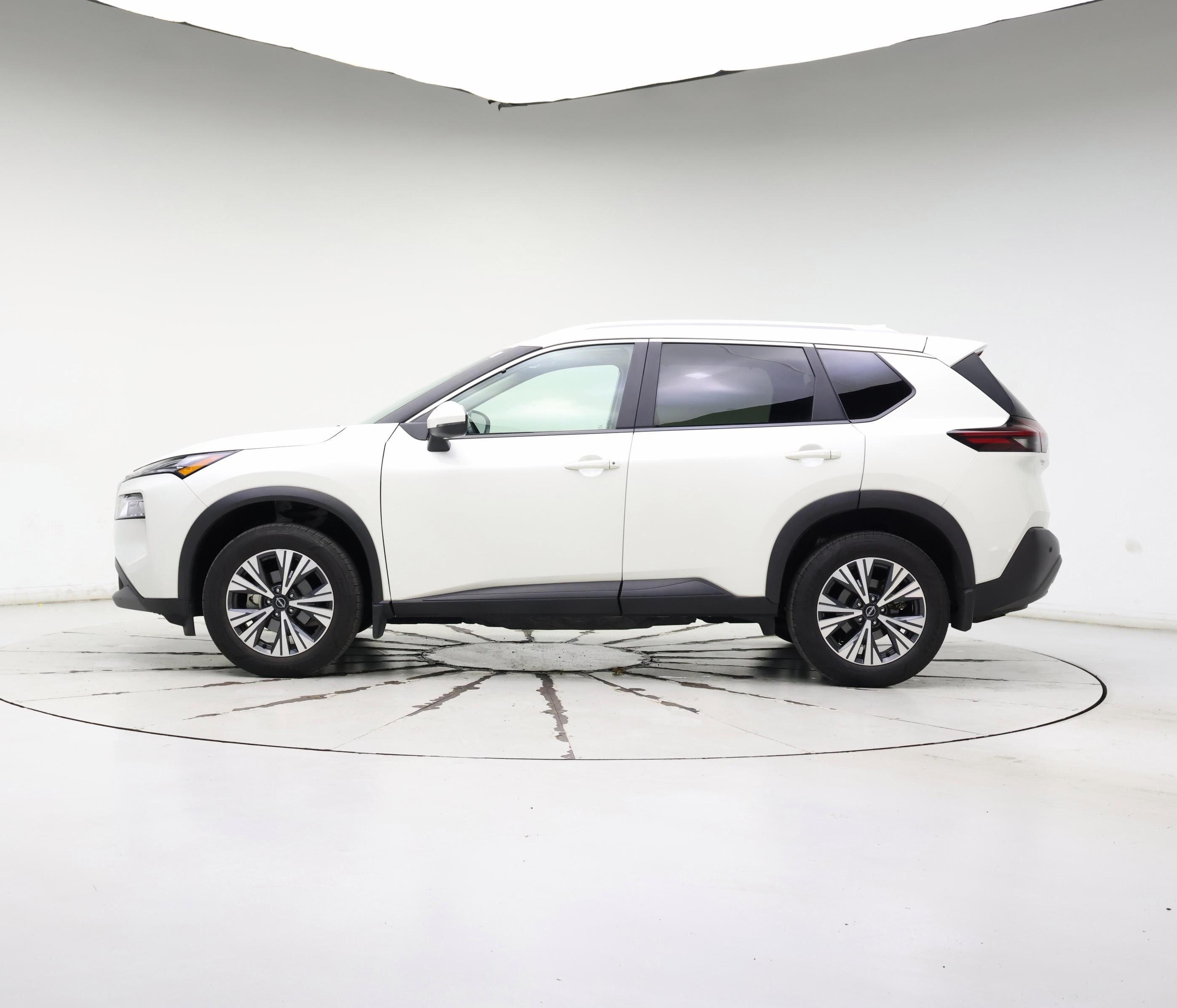 Thumbnail: 2023 Nissan Rogue - 3