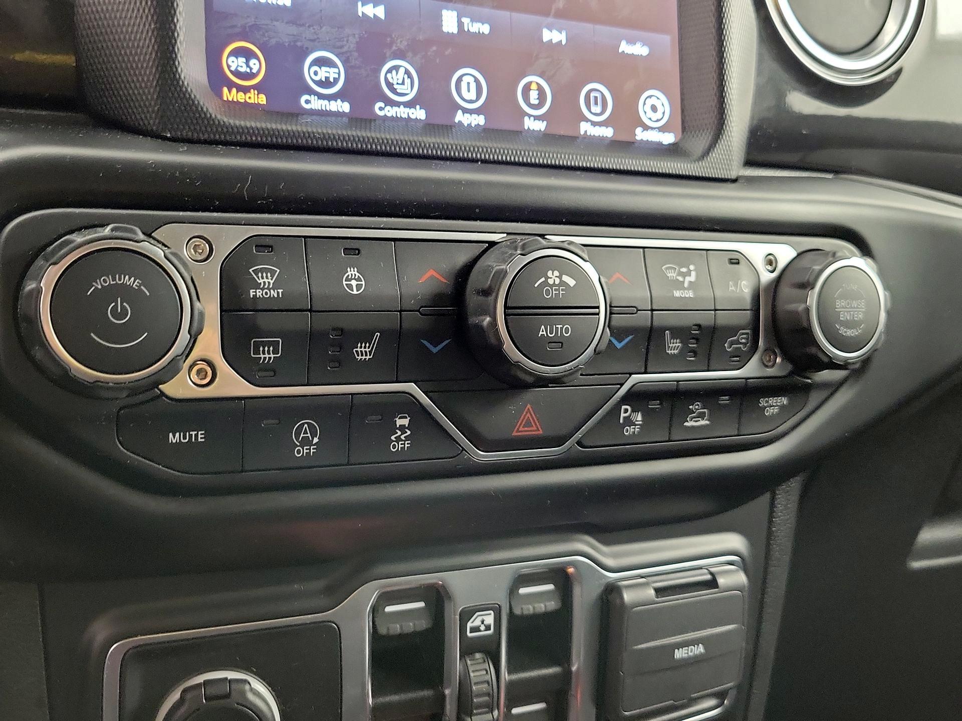 Thumbnail: 2021 Jeep Wrangler - 17