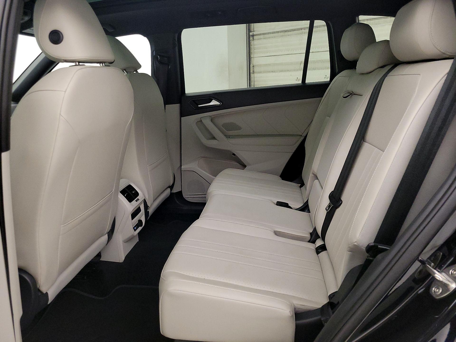 Thumbnail: 2023 Volkswagen Tiguan - 20