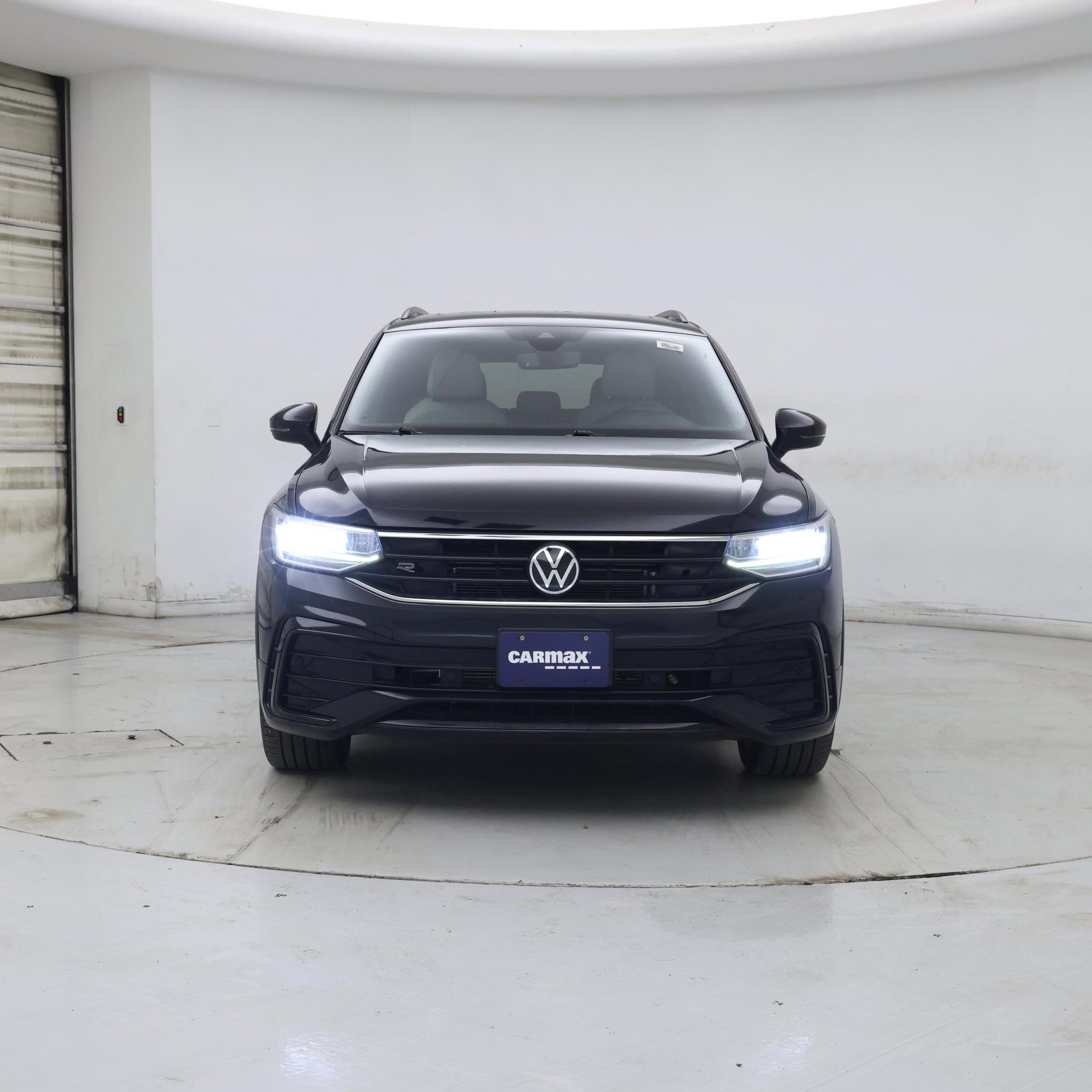 Thumbnail: 2023 Volkswagen Tiguan - 5