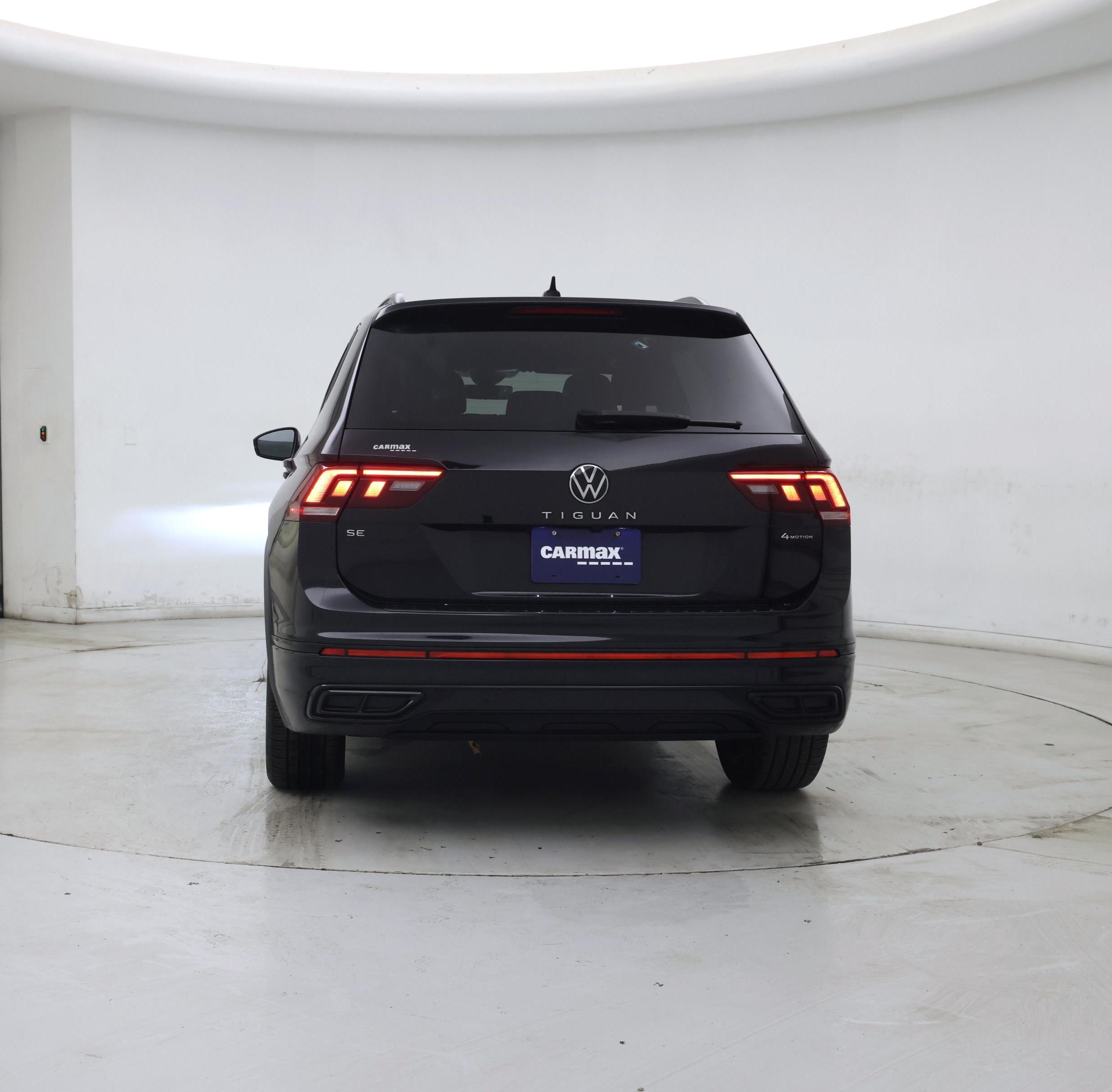 Thumbnail: 2023 Volkswagen Tiguan - 6