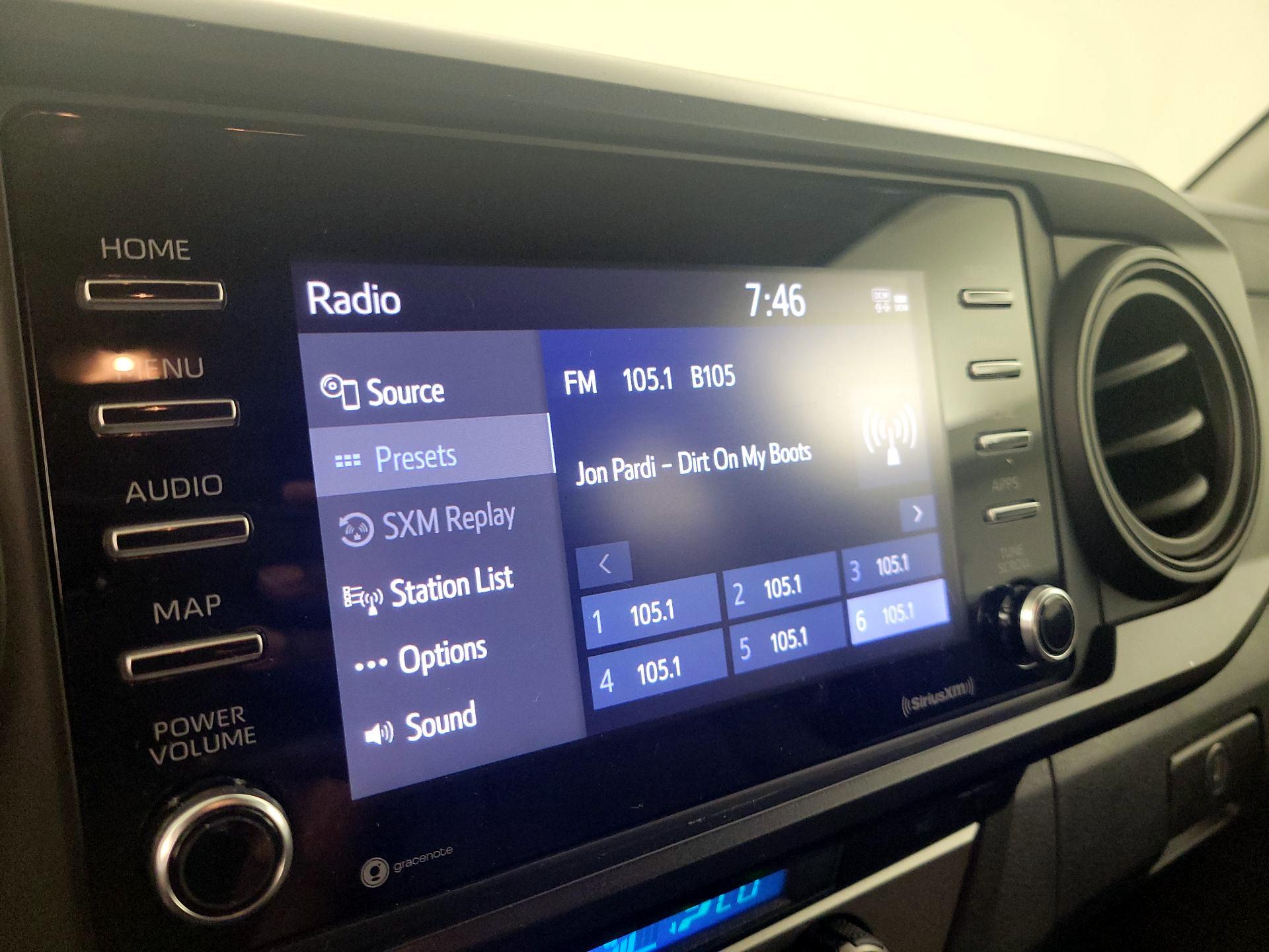 Thumbnail: 2022 Toyota Tacoma - 15