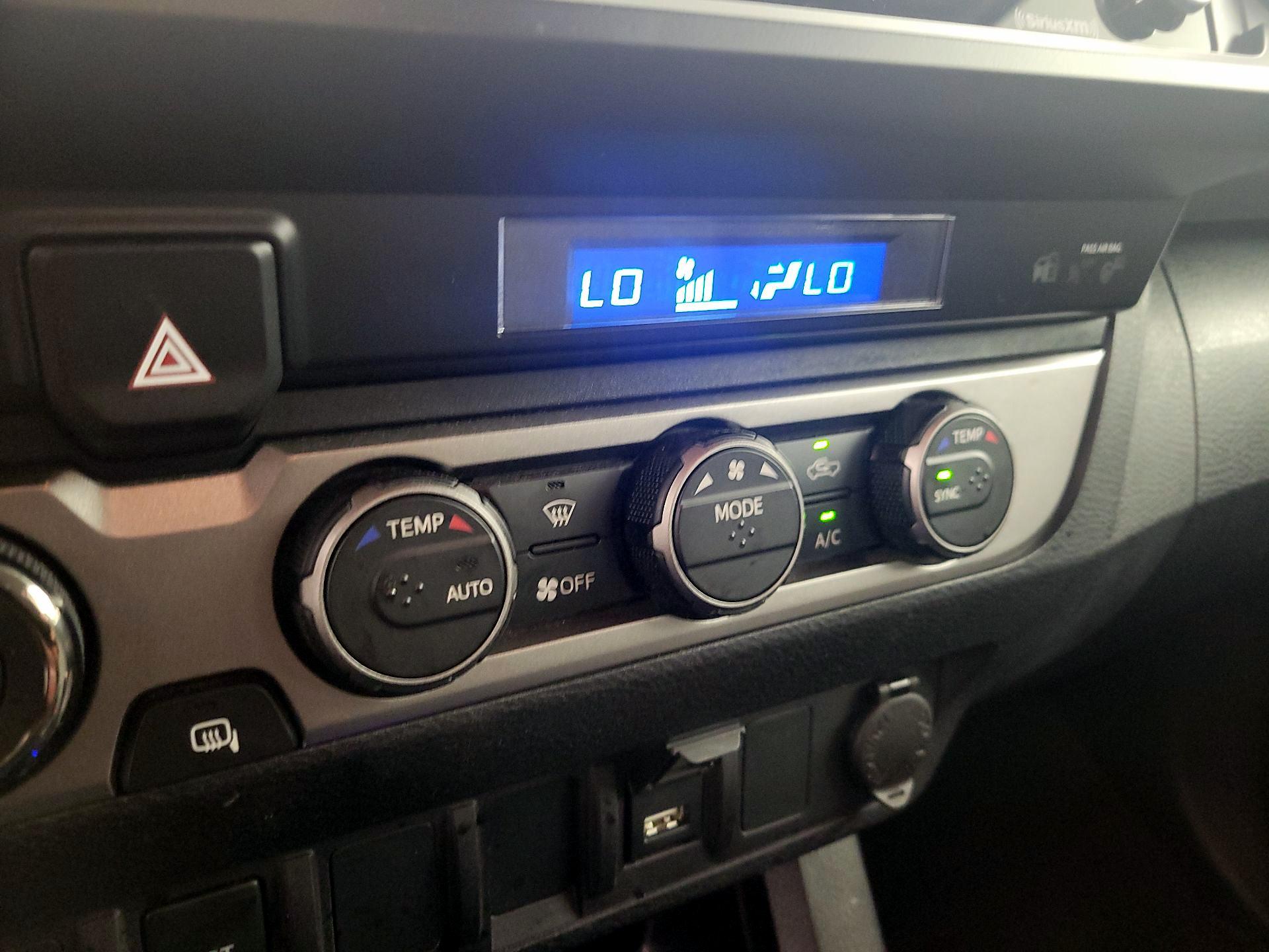 Thumbnail: 2022 Toyota Tacoma - 16