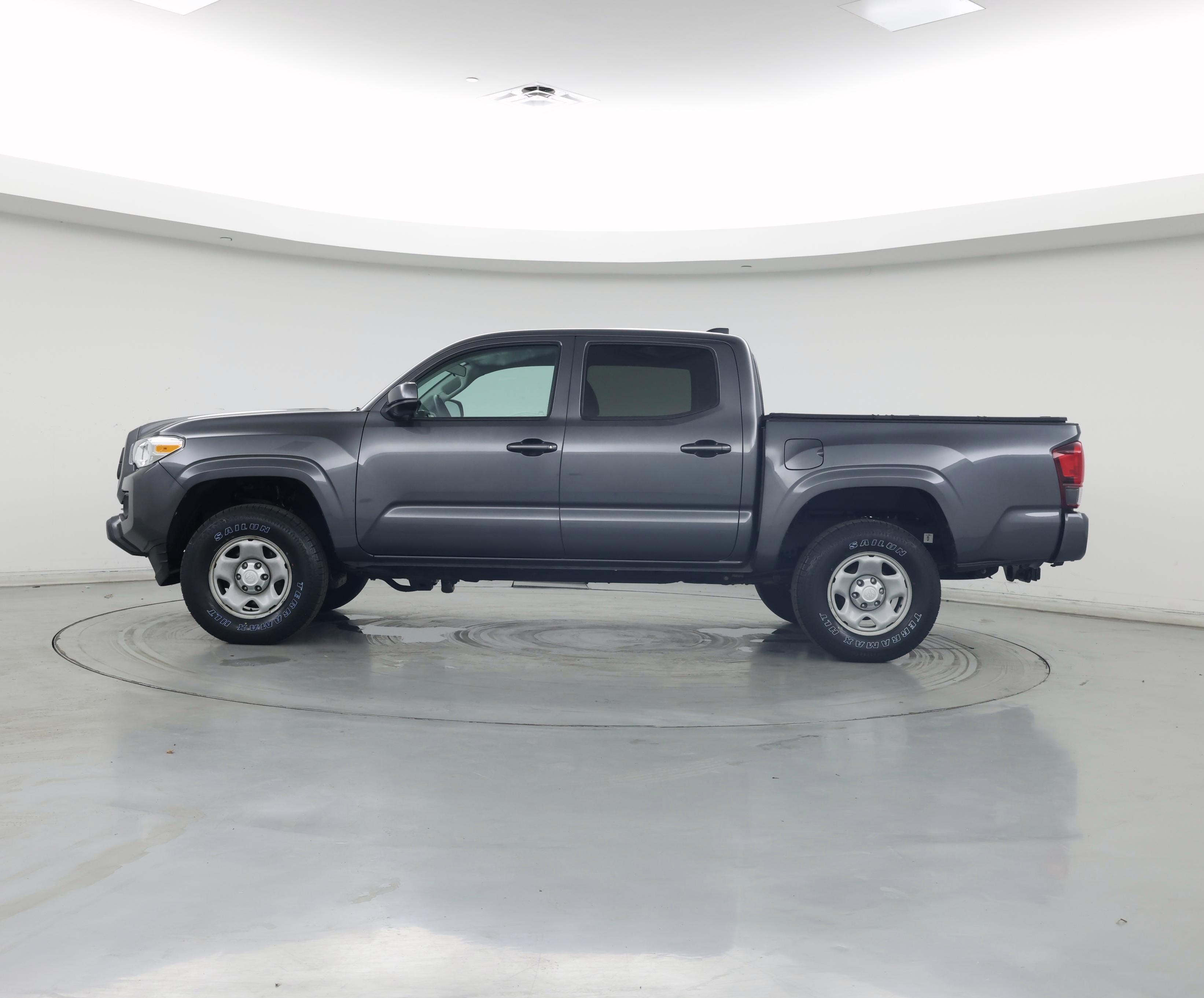 Thumbnail: 2022 Toyota Tacoma - 3