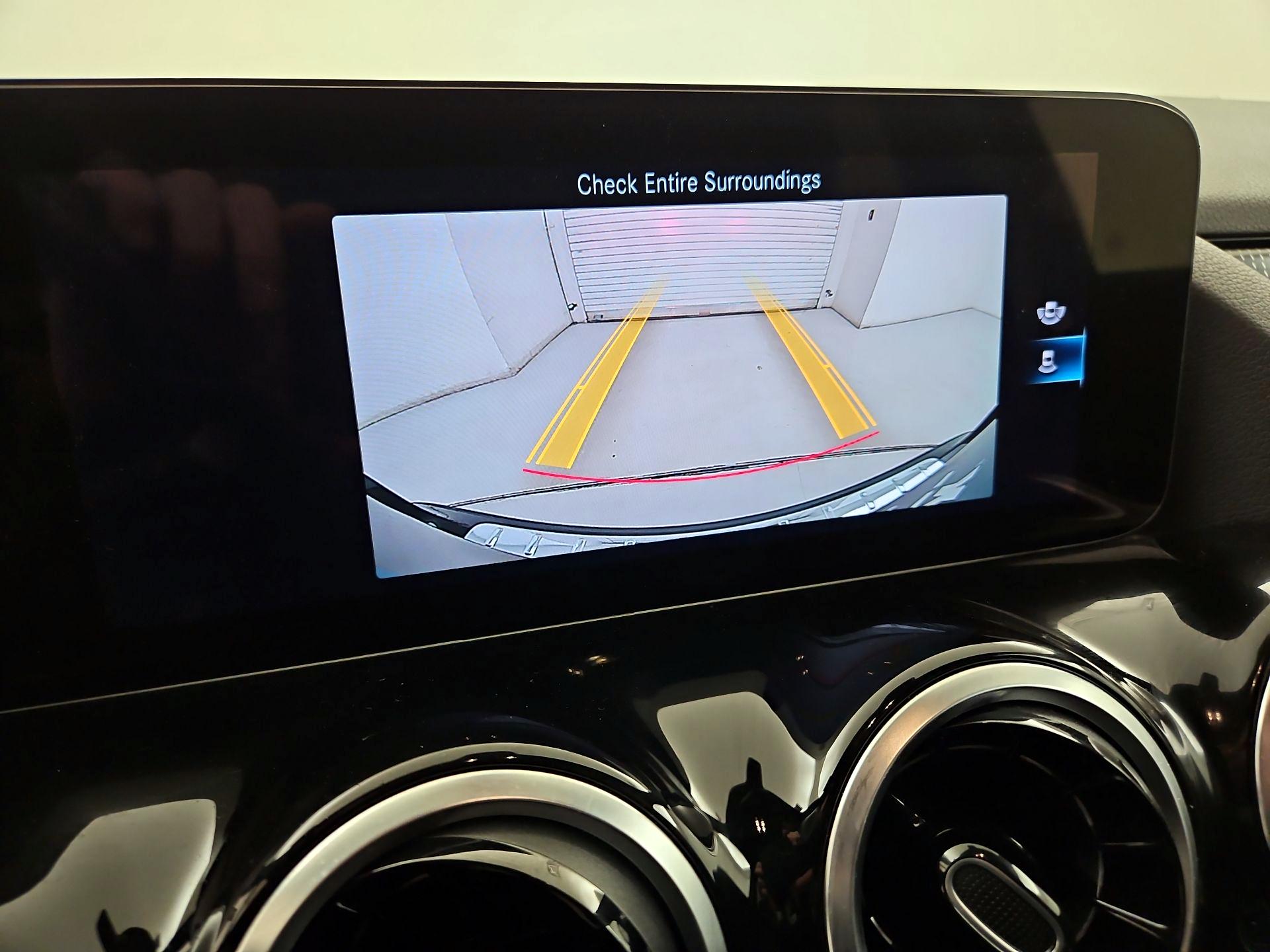 Thumbnail: 2023 Mercedes-Benz GLA - 14