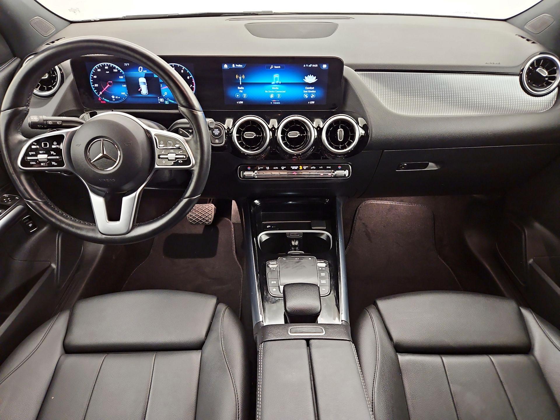 Thumbnail: 2023 Mercedes-Benz GLA - 9