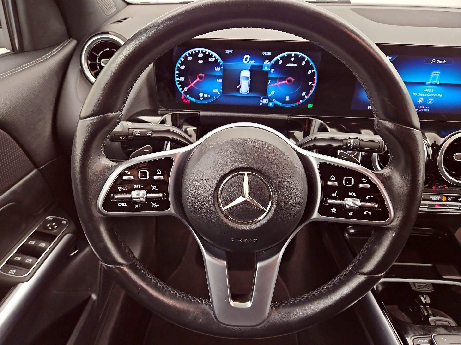 Thumbnail: 2023 Mercedes-Benz GLA - 10