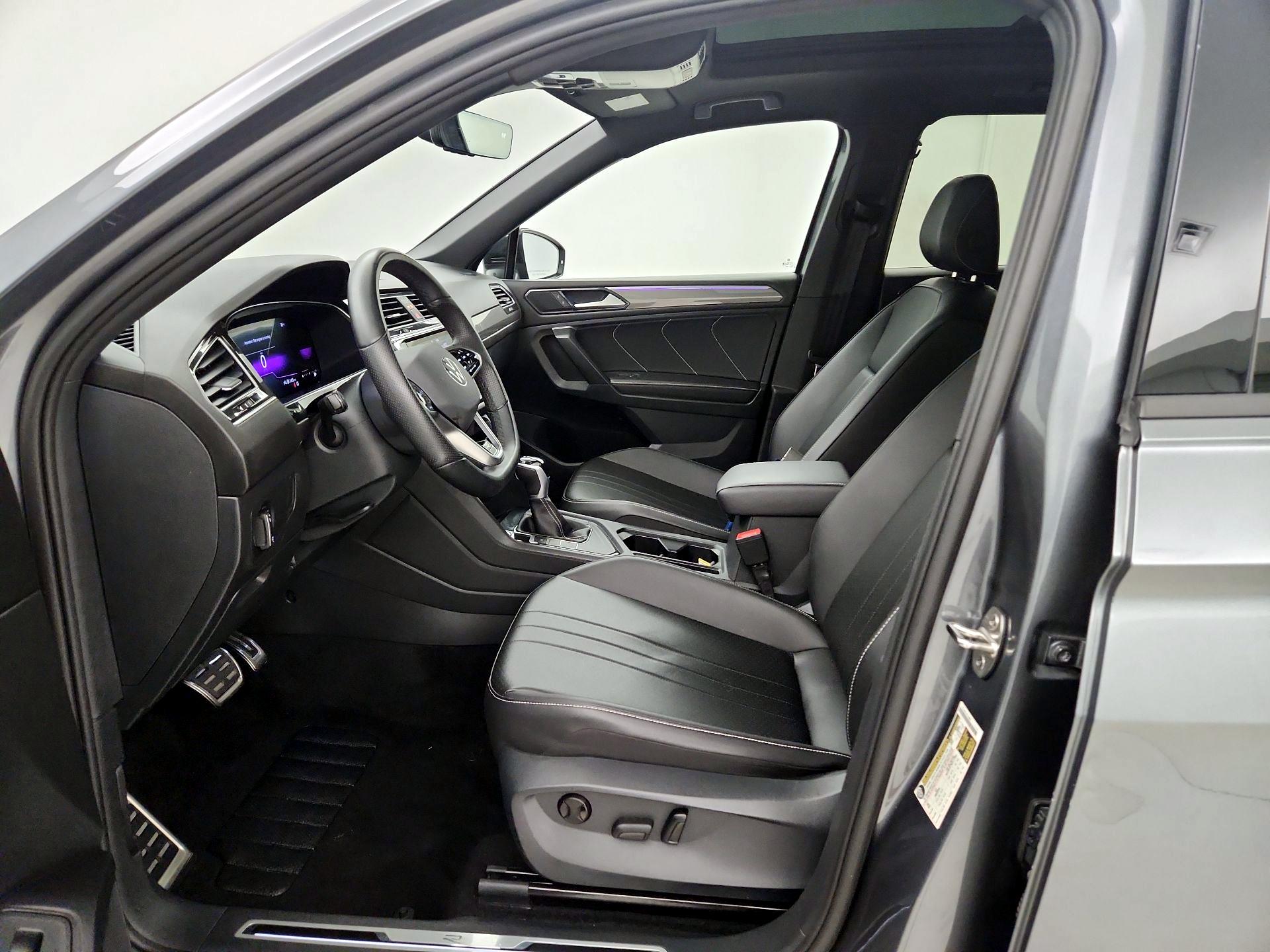 Thumbnail: 2024 Volkswagen Tiguan - 11