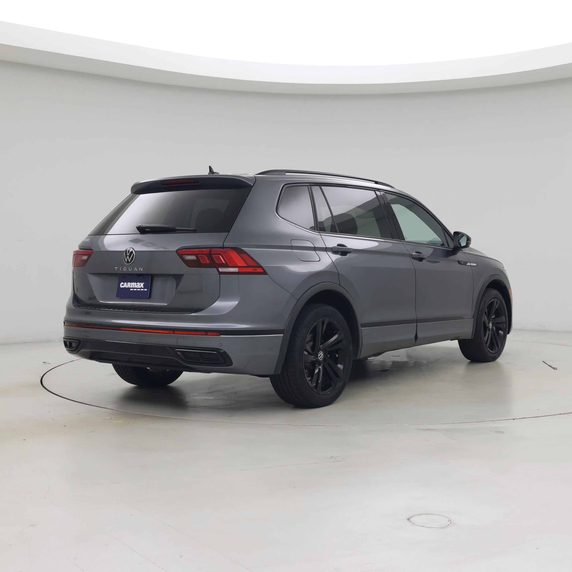 Thumbnail: 2024 Volkswagen Tiguan - 8