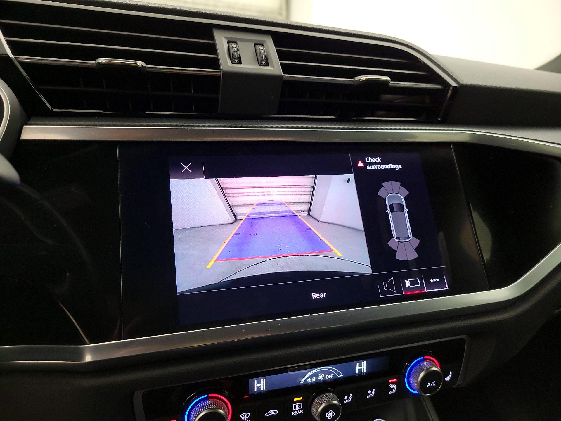 Thumbnail: 2022 Audi Q3 - 13