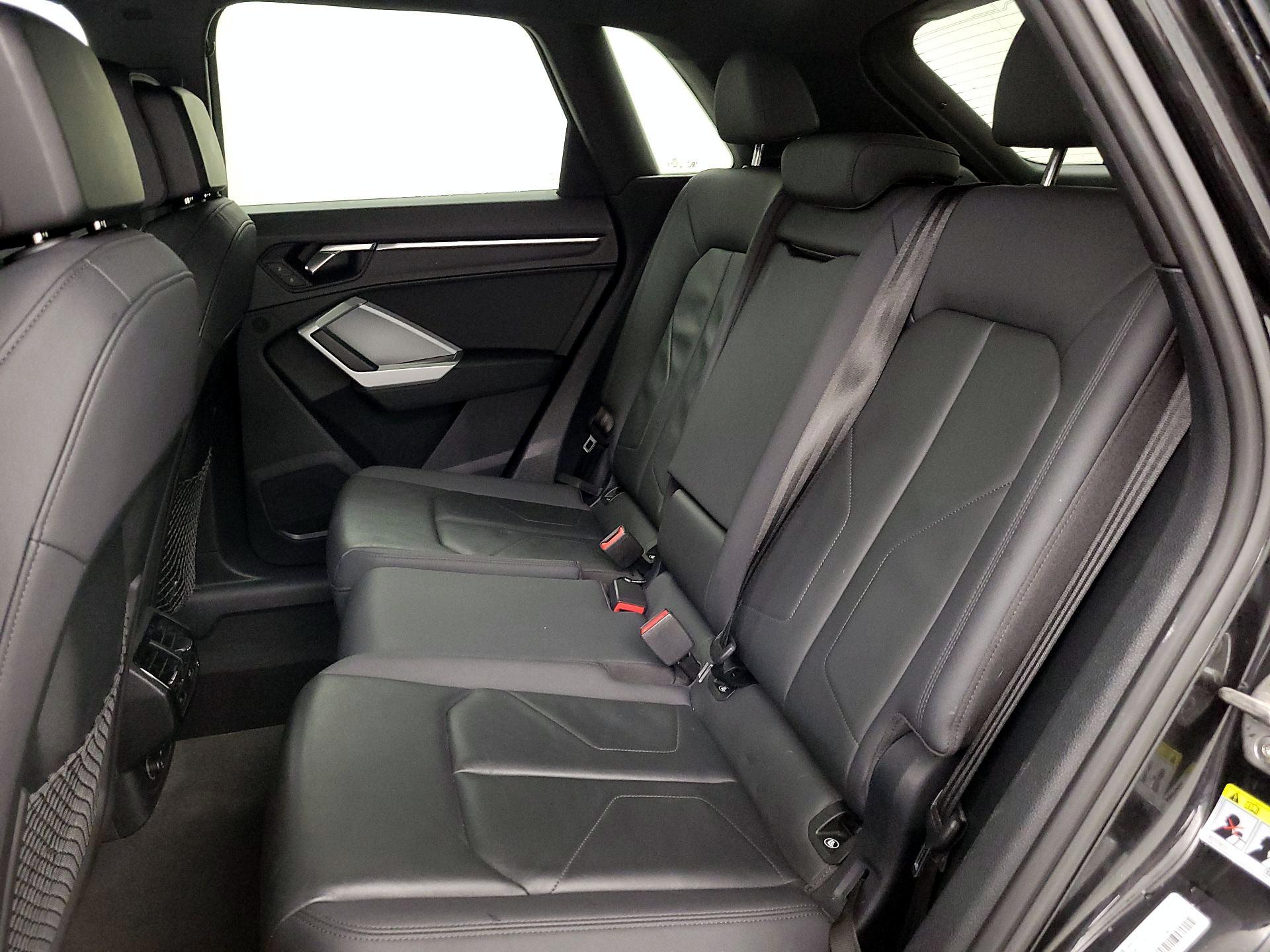 Thumbnail: 2022 Audi Q3 - 17