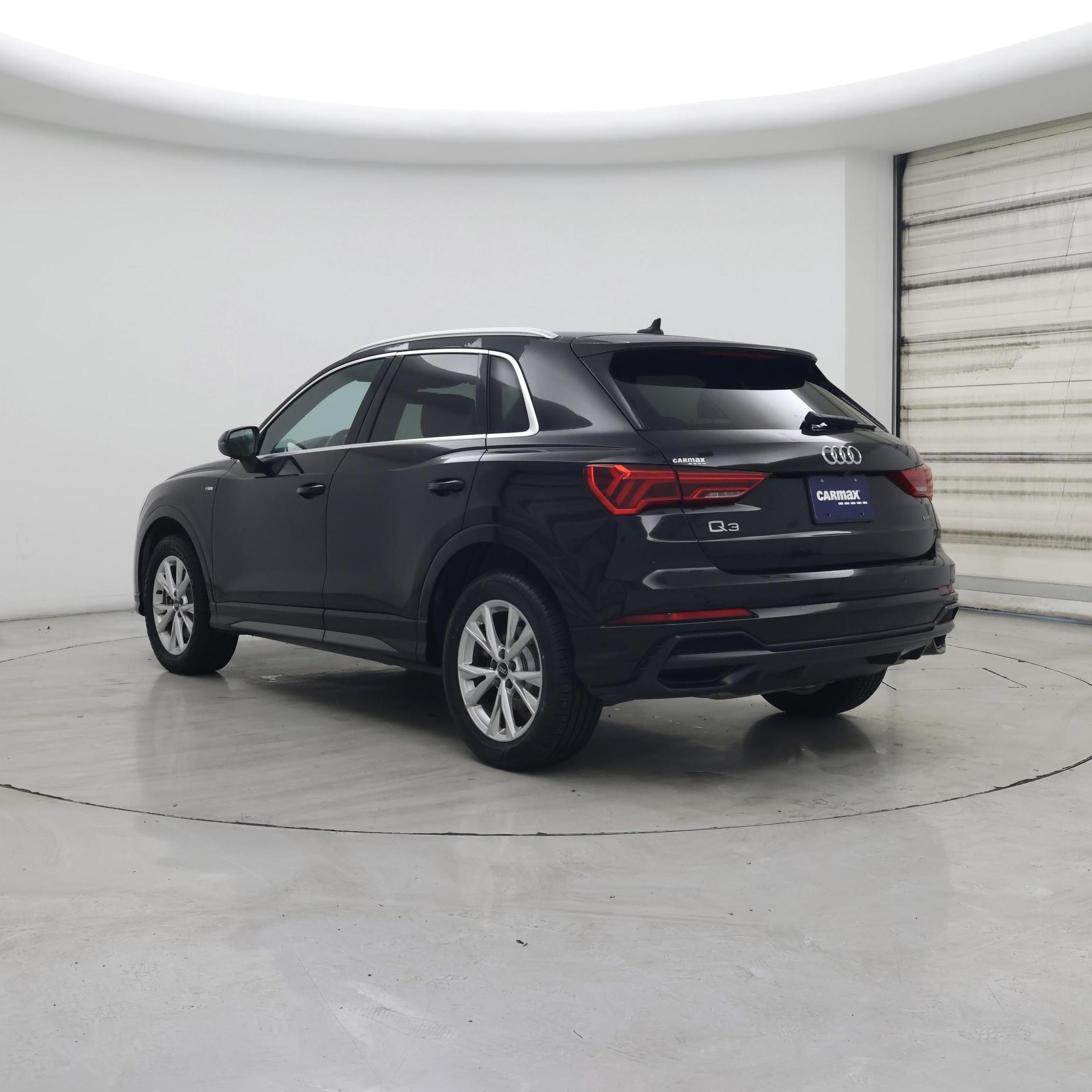 Thumbnail: 2022 Audi Q3 - 2