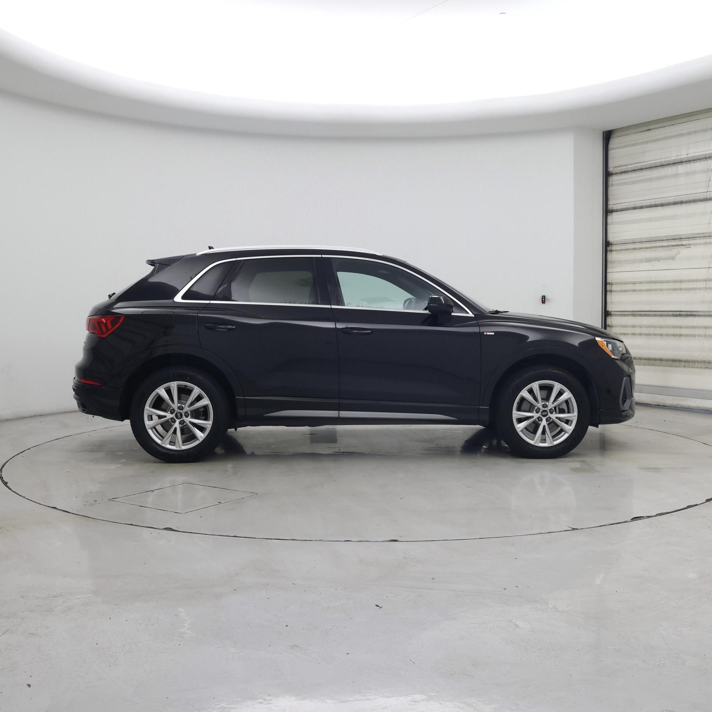 Thumbnail: 2022 Audi Q3 - 7