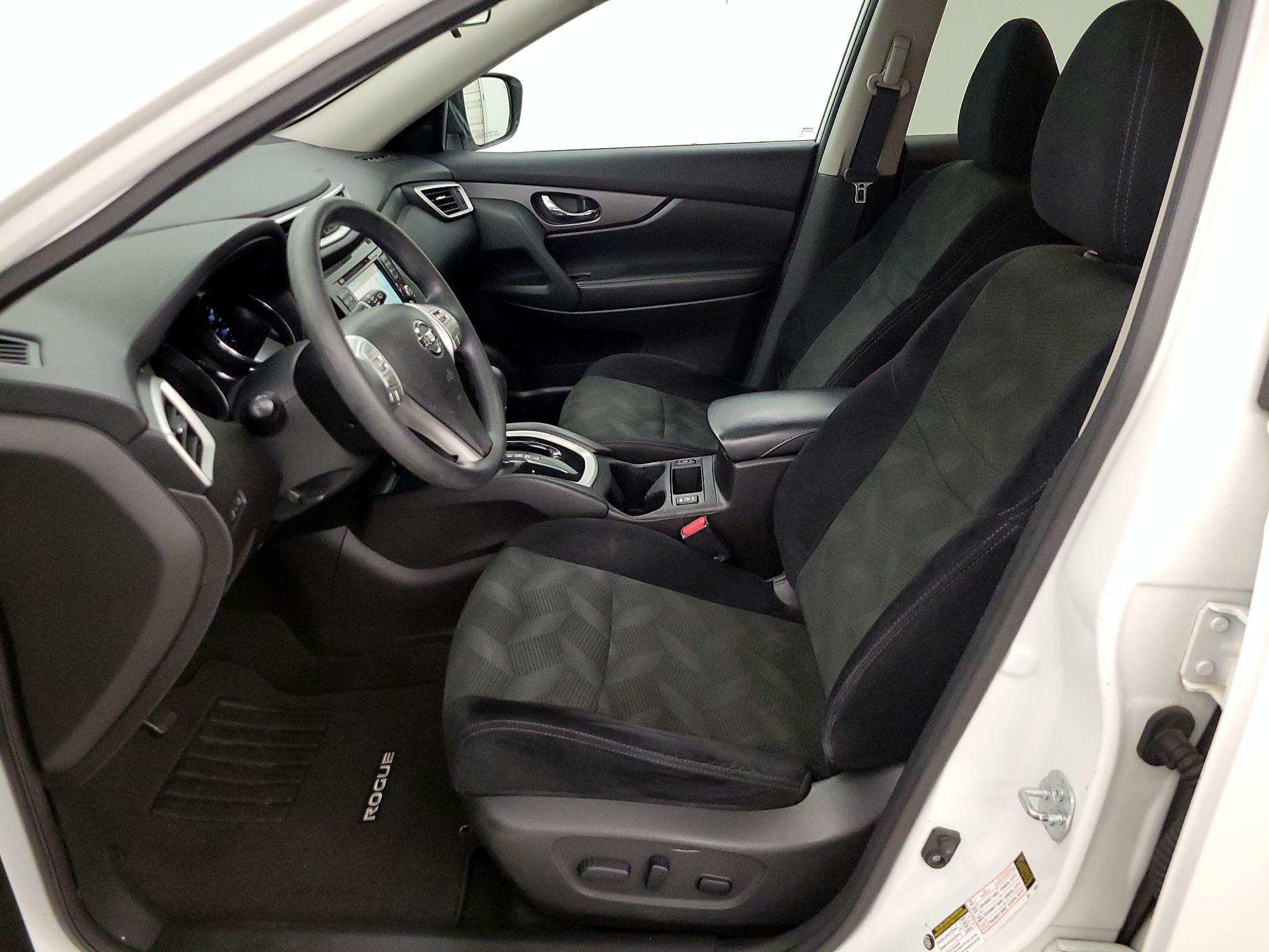 Thumbnail: 2015 Nissan Rogue - 11