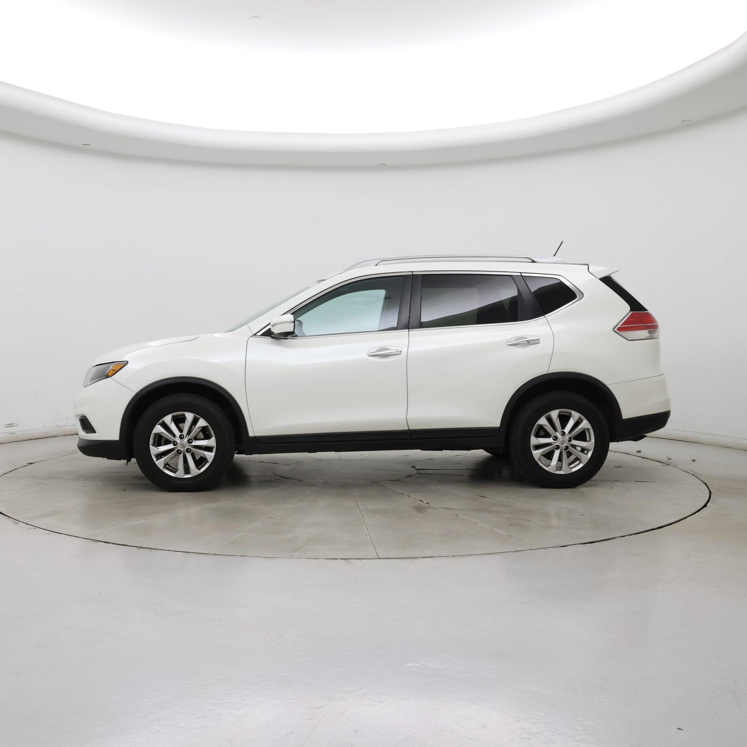Thumbnail: 2015 Nissan Rogue - 3