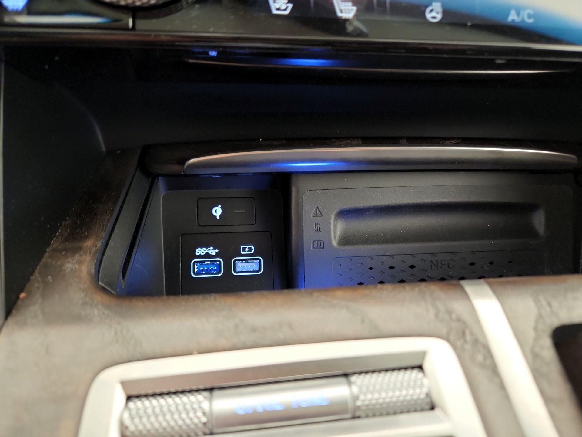 Thumbnail: 2021 Genesis GV80 - 19